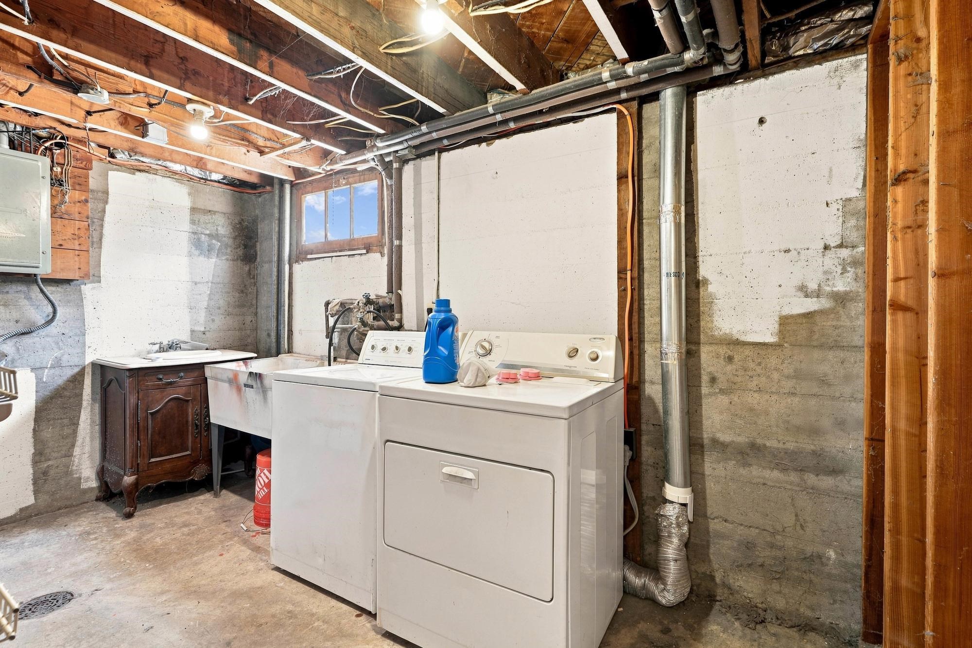 3203 E 19th Ave - Photo 16