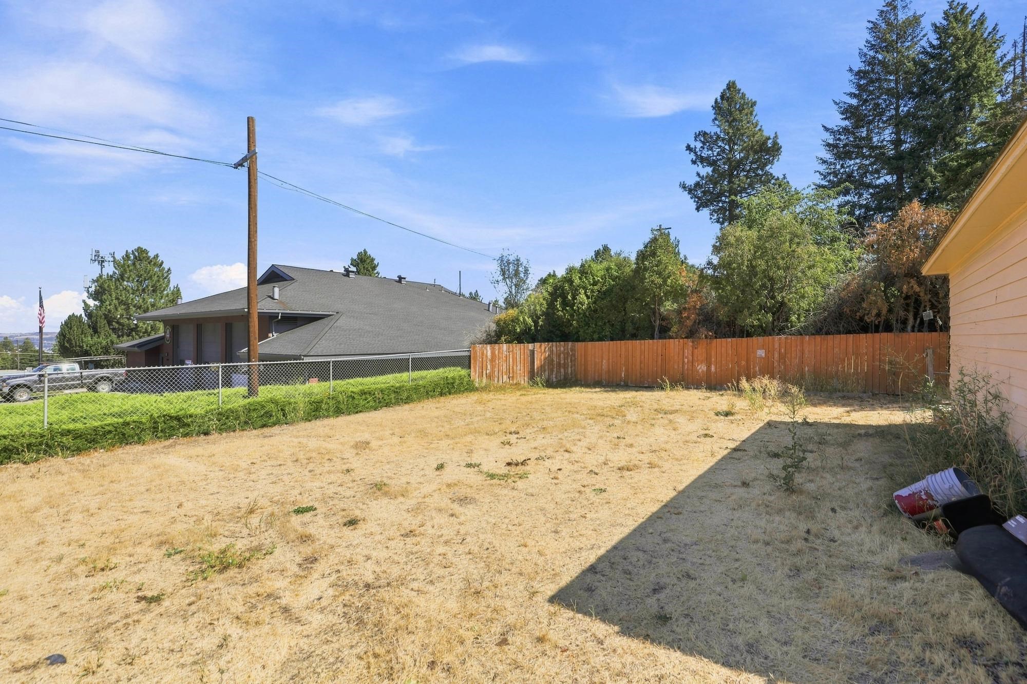3203 E 19th Ave - Photo 19