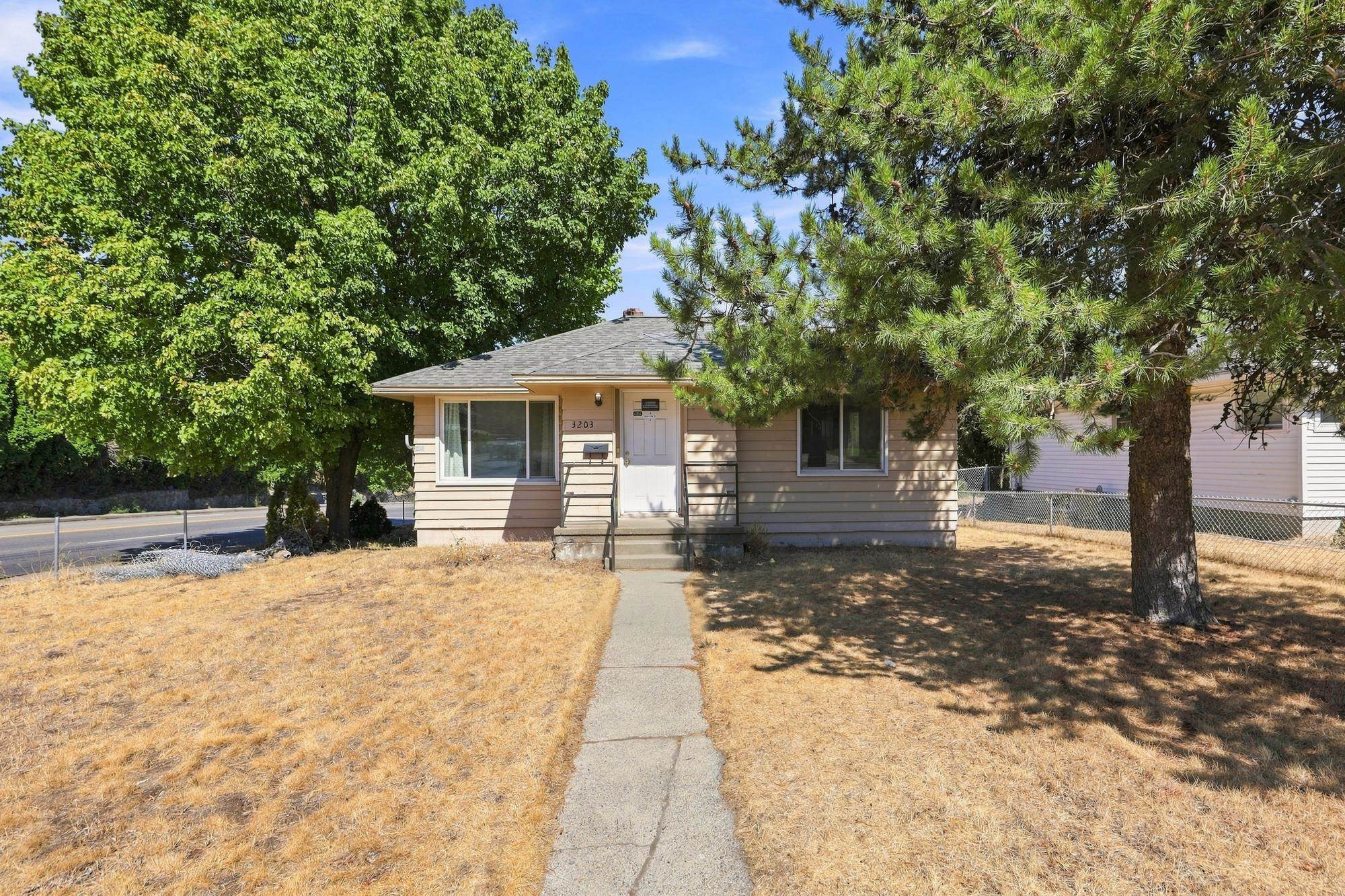 3203 E 19th Ave - Photo 22