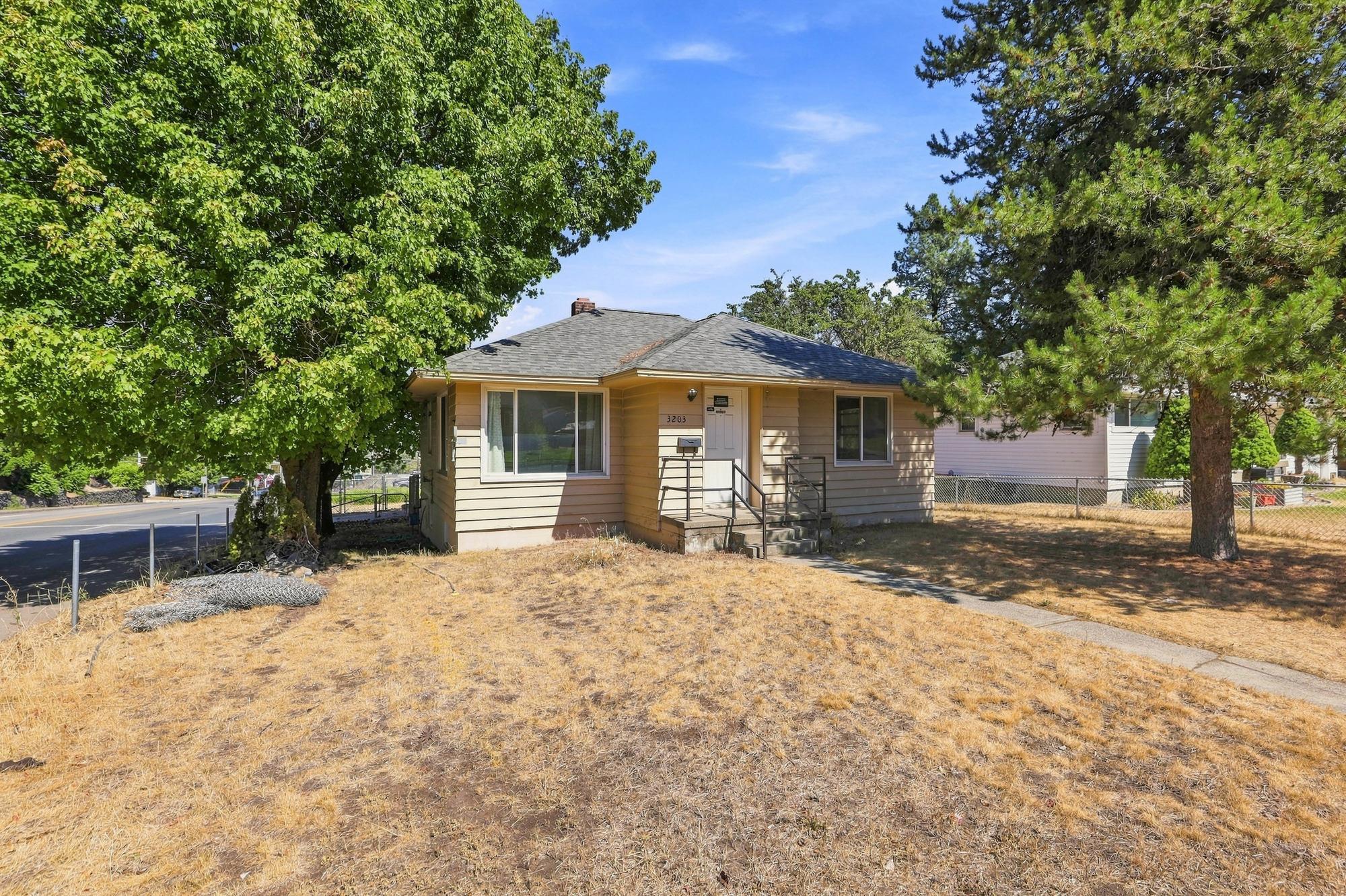 3203 E 19th Ave - Photo 24