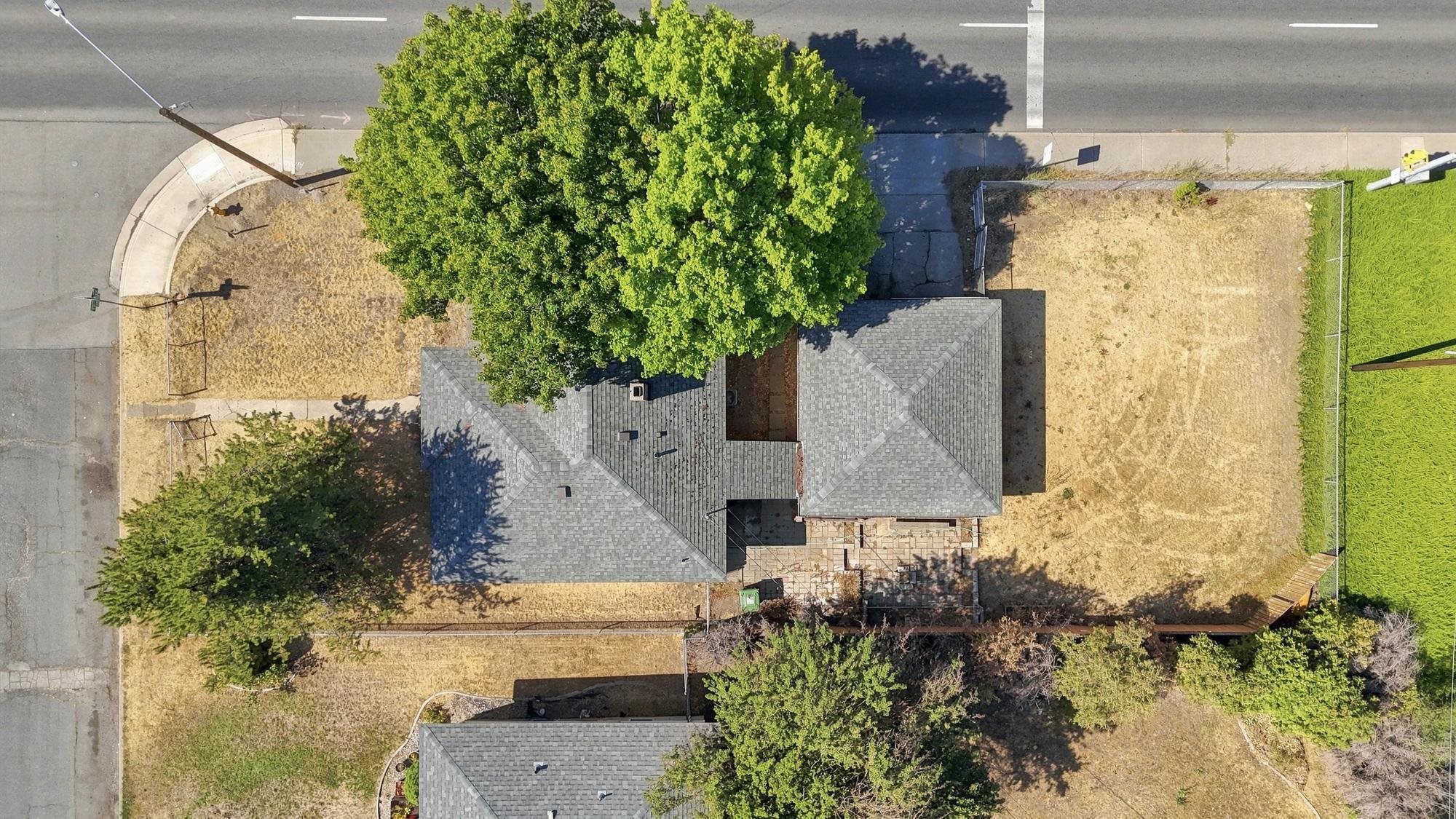 3203 E 19th Ave - Photo 25