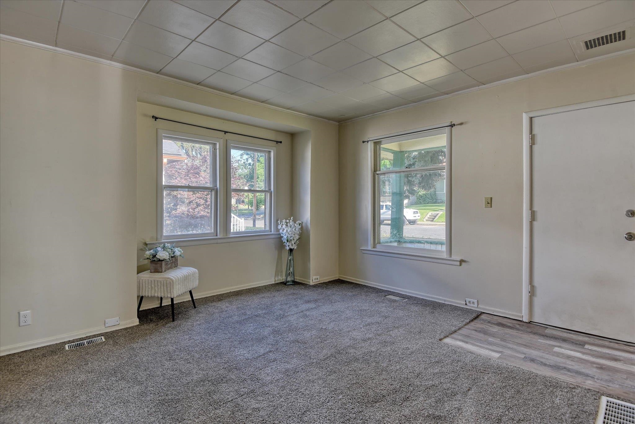 2809 E 18th Ave - Photo 4