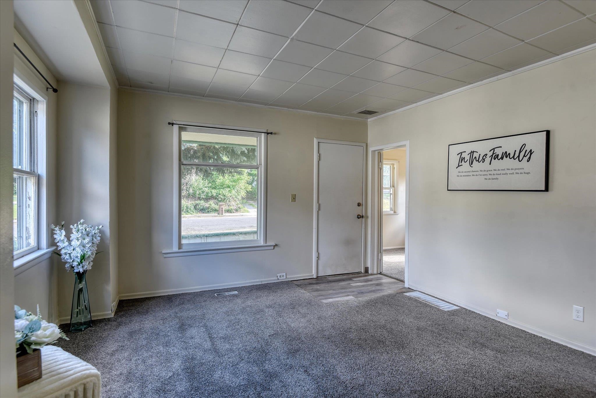 2809 E 18th Ave - Photo 5