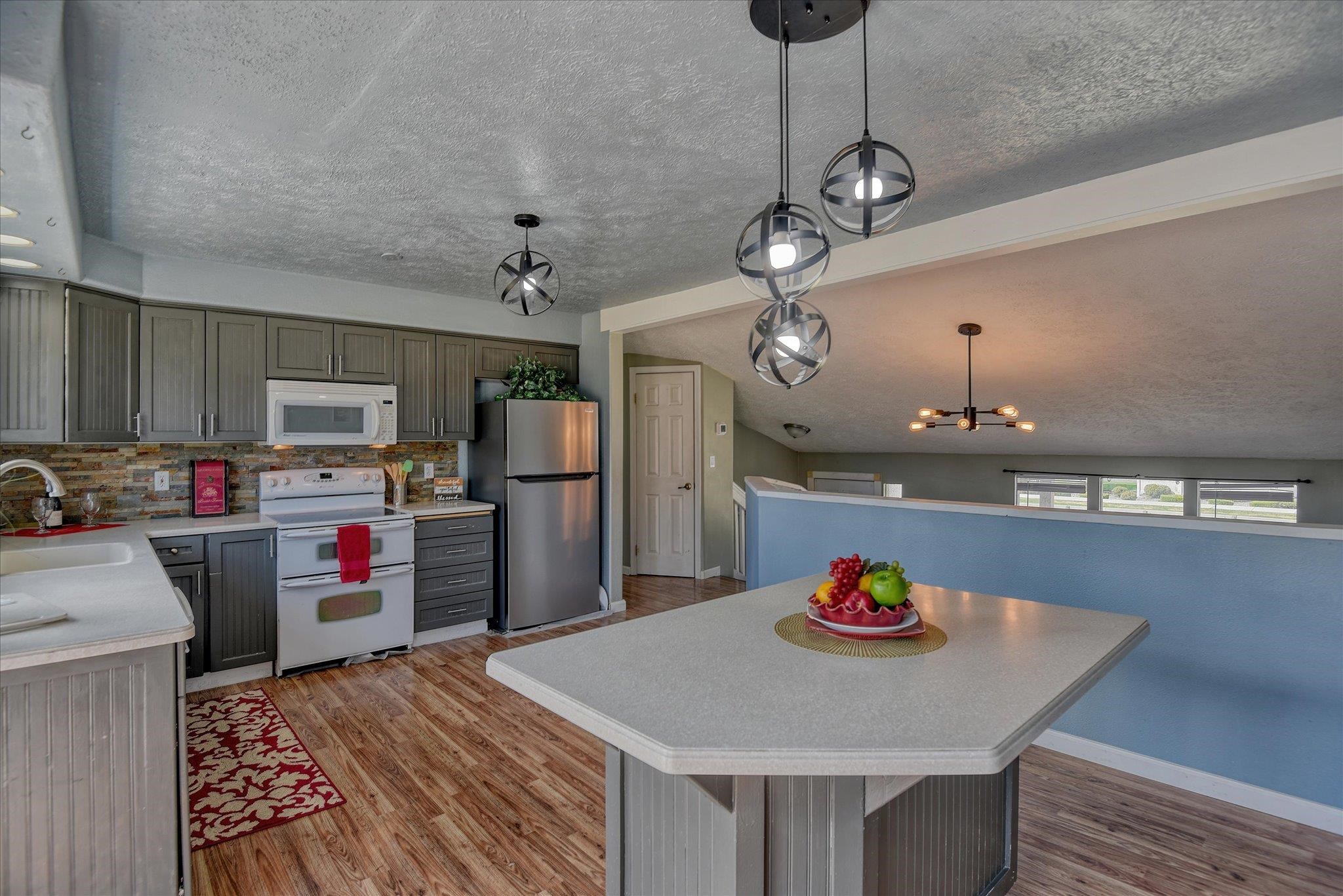 3318 E 55TH Ave - Photo 11