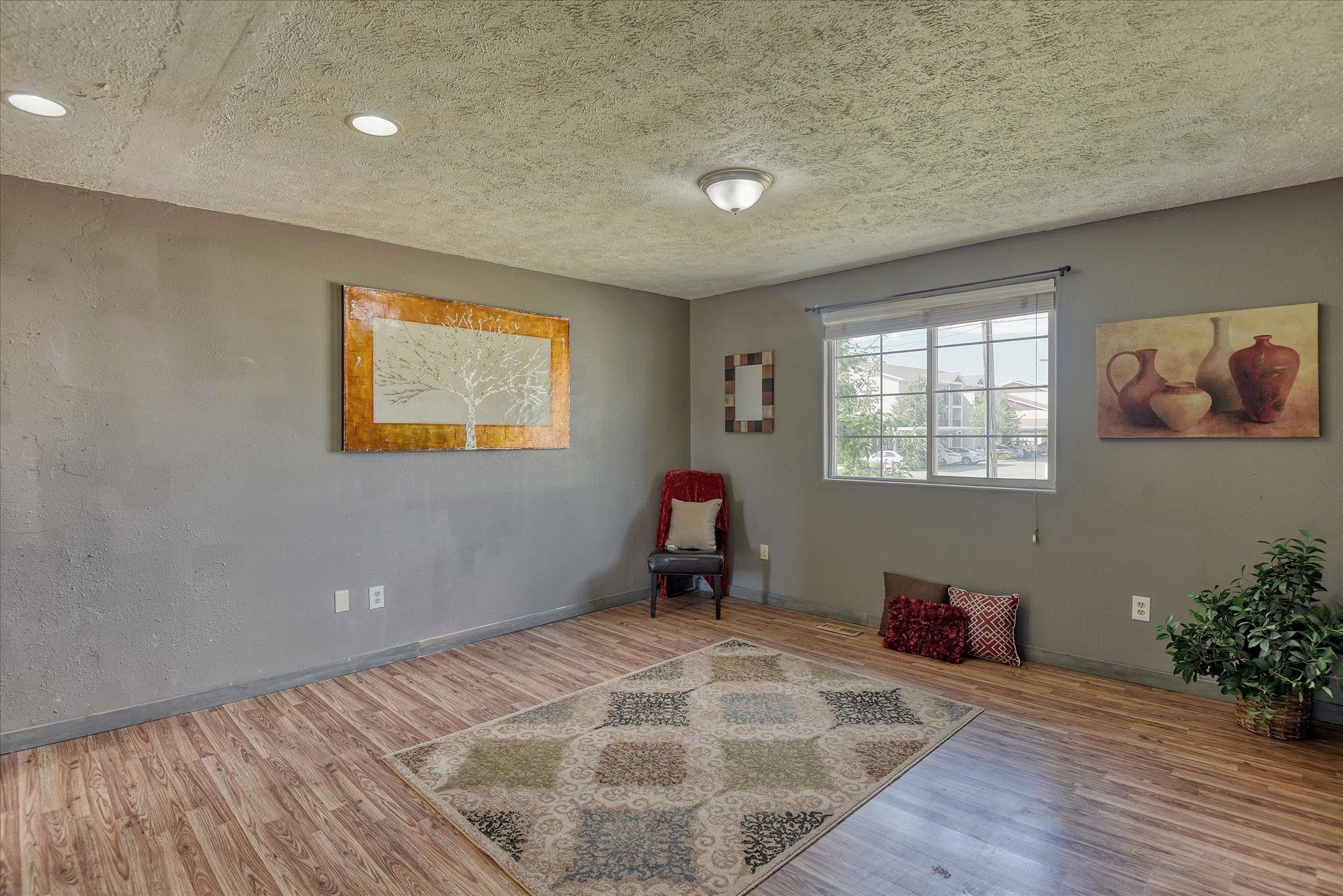 3318 E 55TH Ave - Photo 13