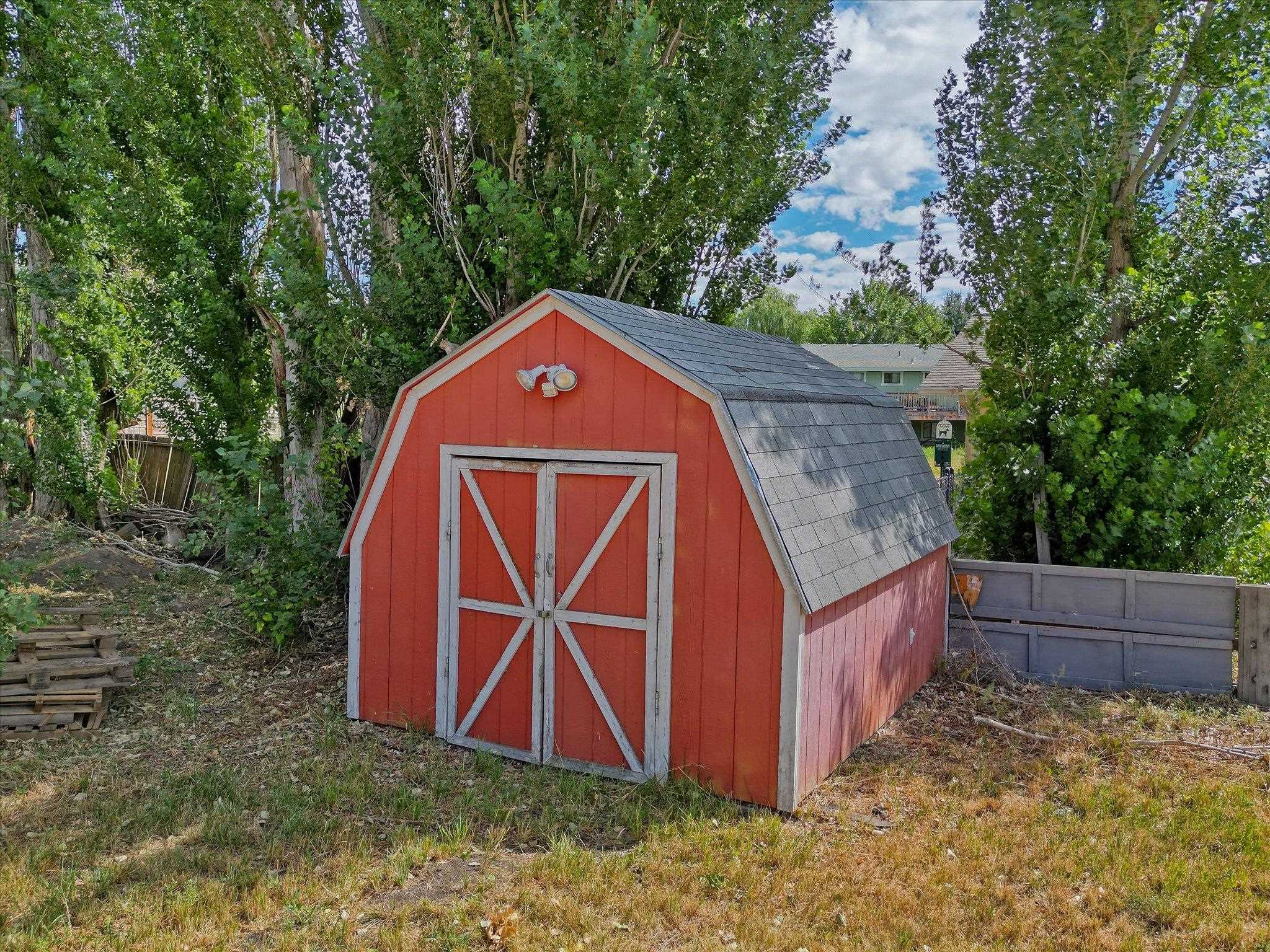3318 E 55TH Ave - Photo 28
