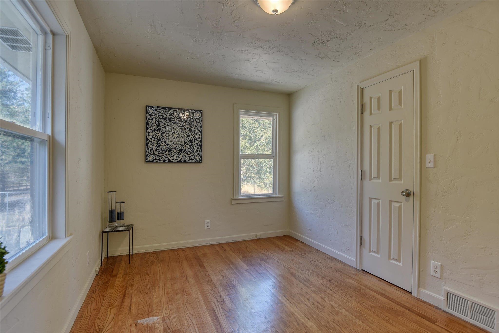 9022 N Nine Mile Rd - Photo 12