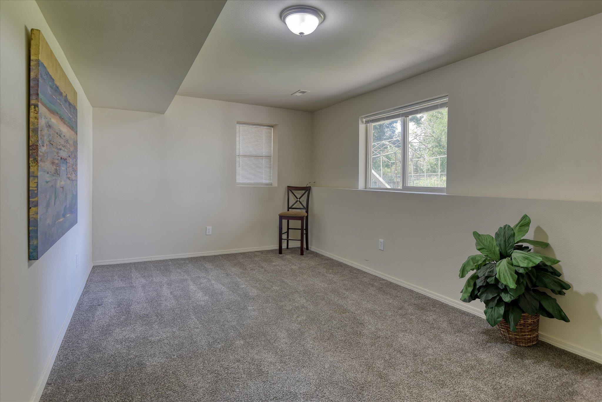 9022 N Nine Mile Rd - Photo 15