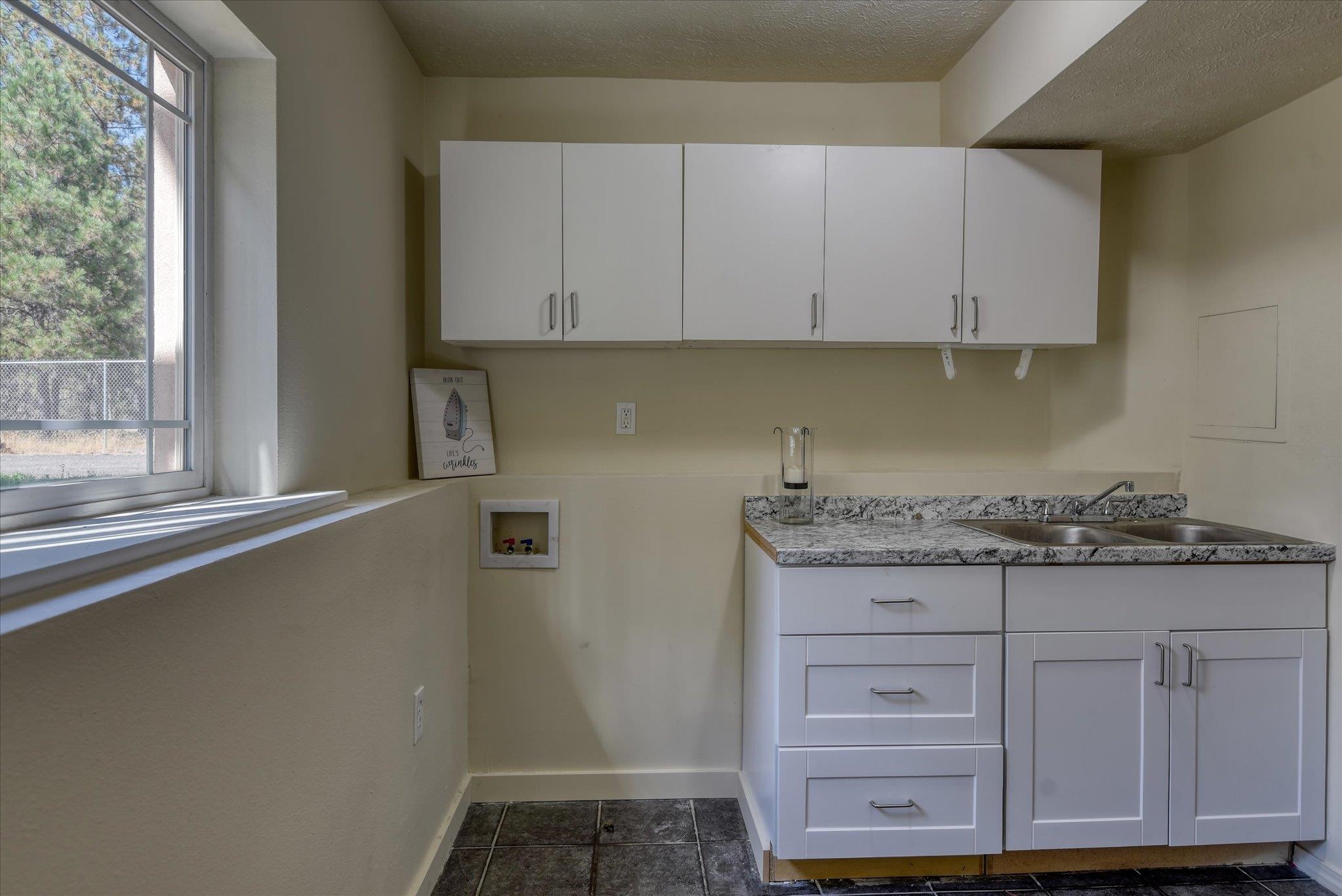9022 N Nine Mile Rd - Photo 20