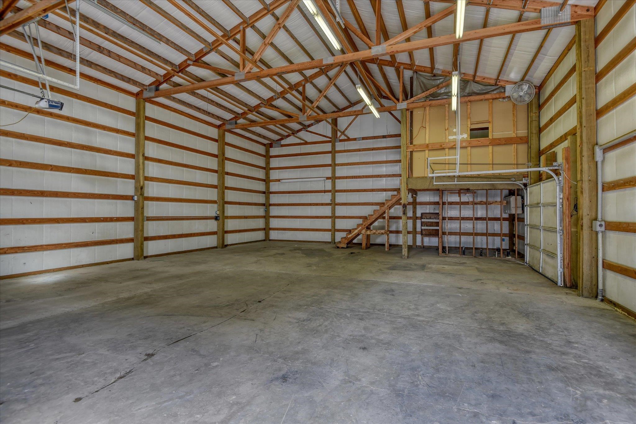 9022 N Nine Mile Rd - Photo 22