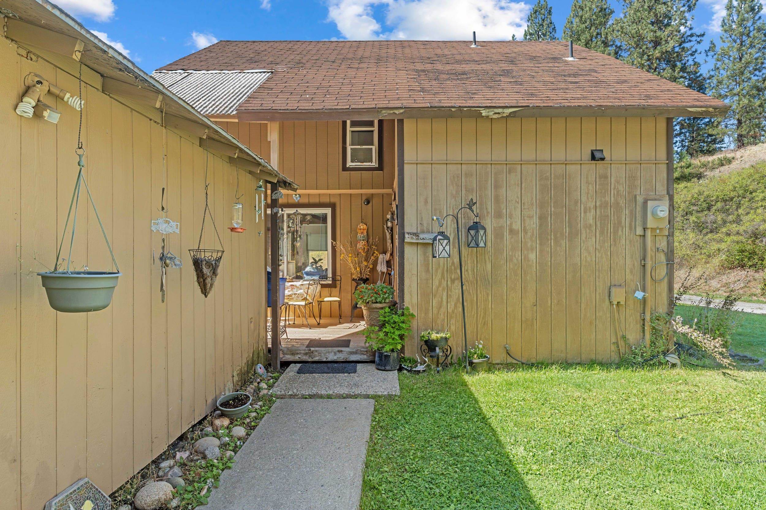 1043 Old Highway 12 Mile Rd - Photo 8