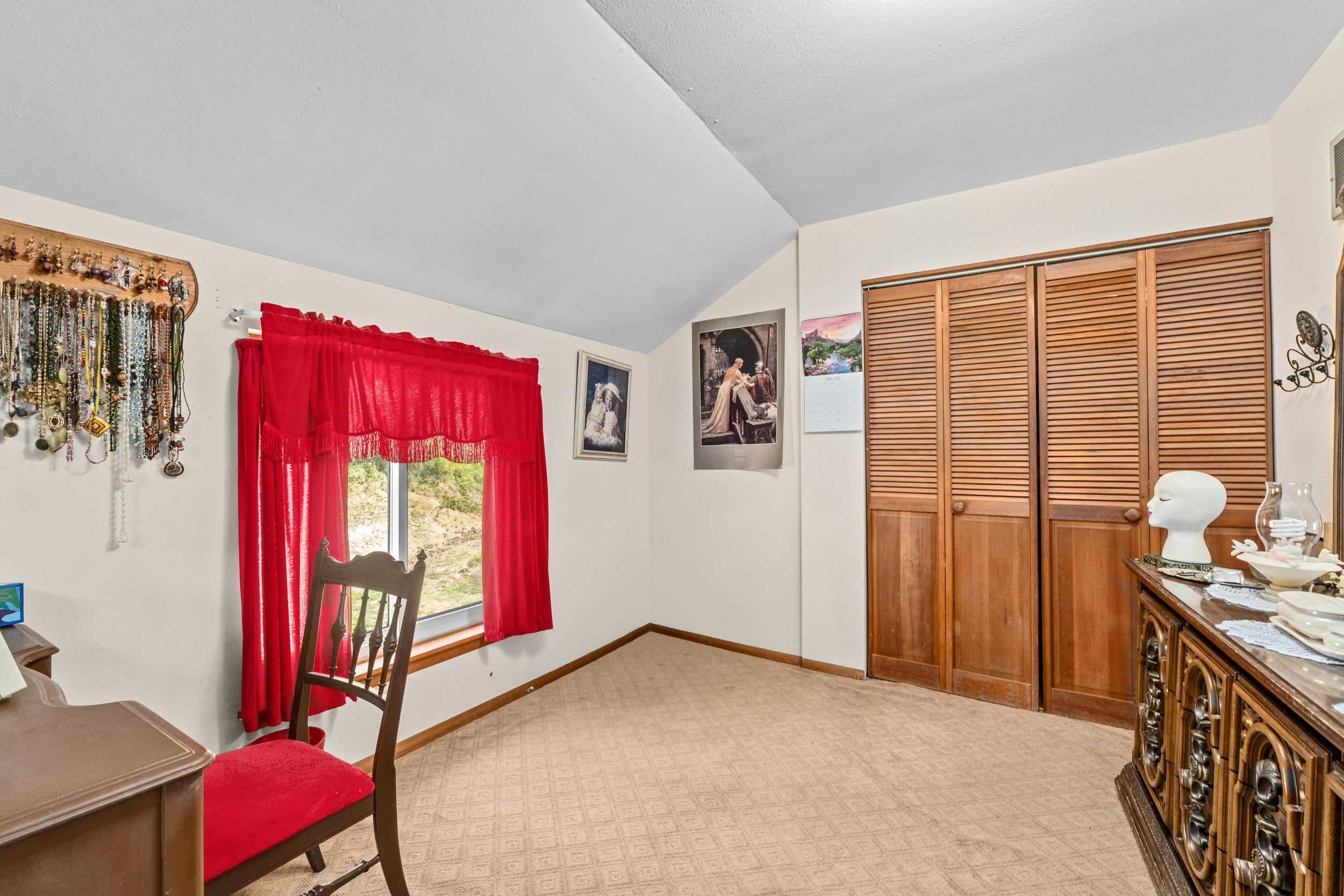 1043 Old Highway 12 Mile Rd - Photo 16