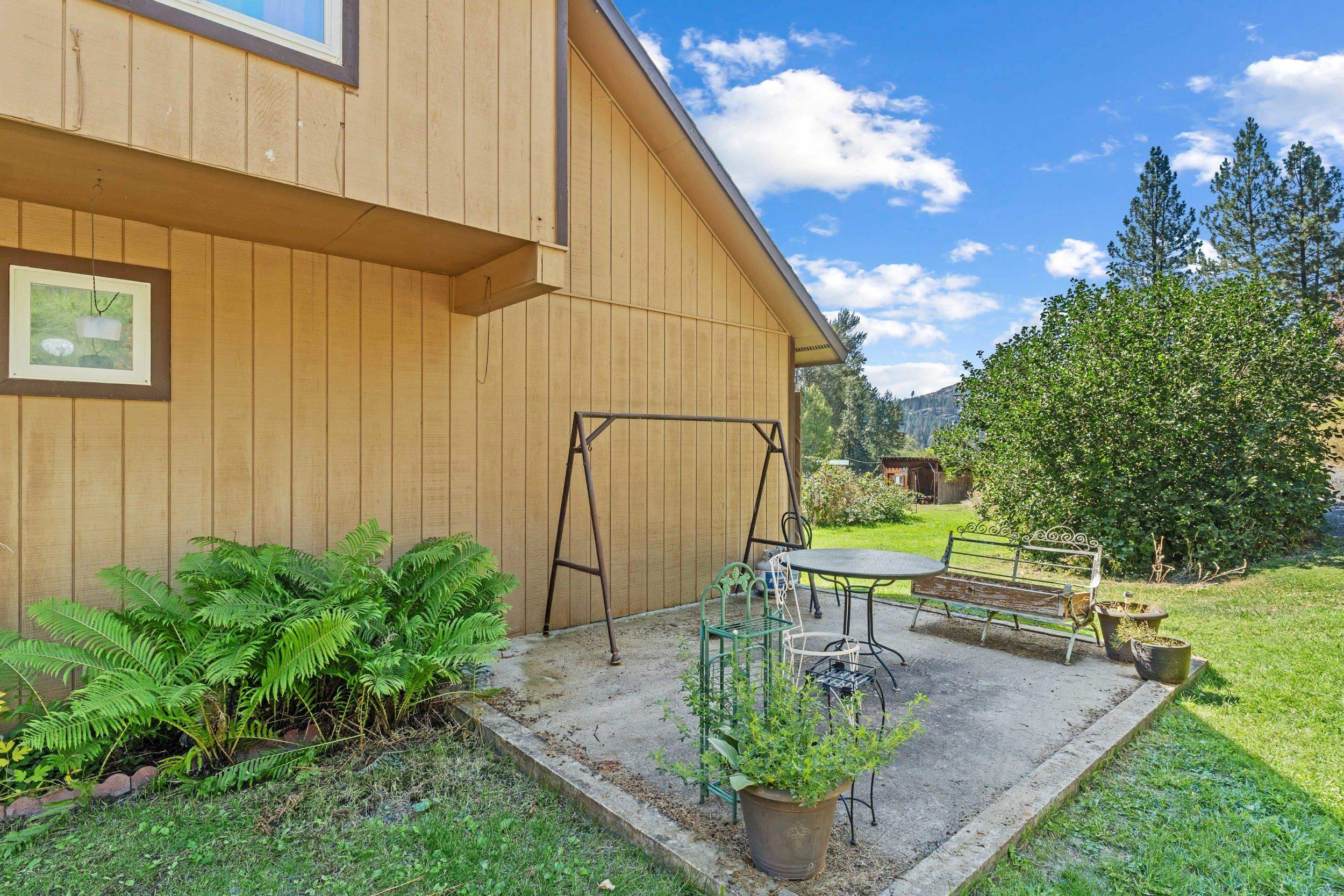 1043 Old Highway 12 Mile Rd - Photo 22