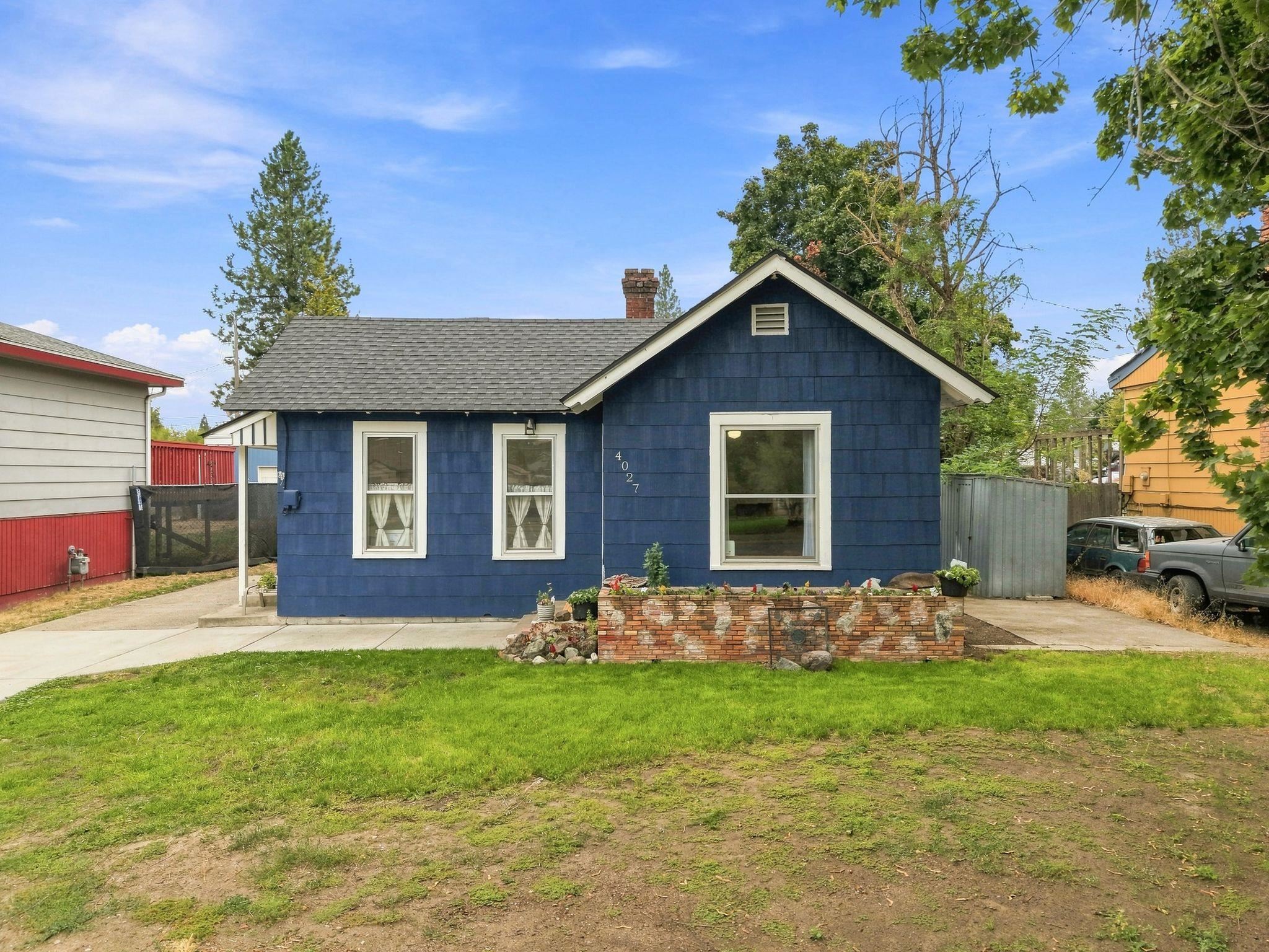 4027 W Sanson Ave - Photo 1