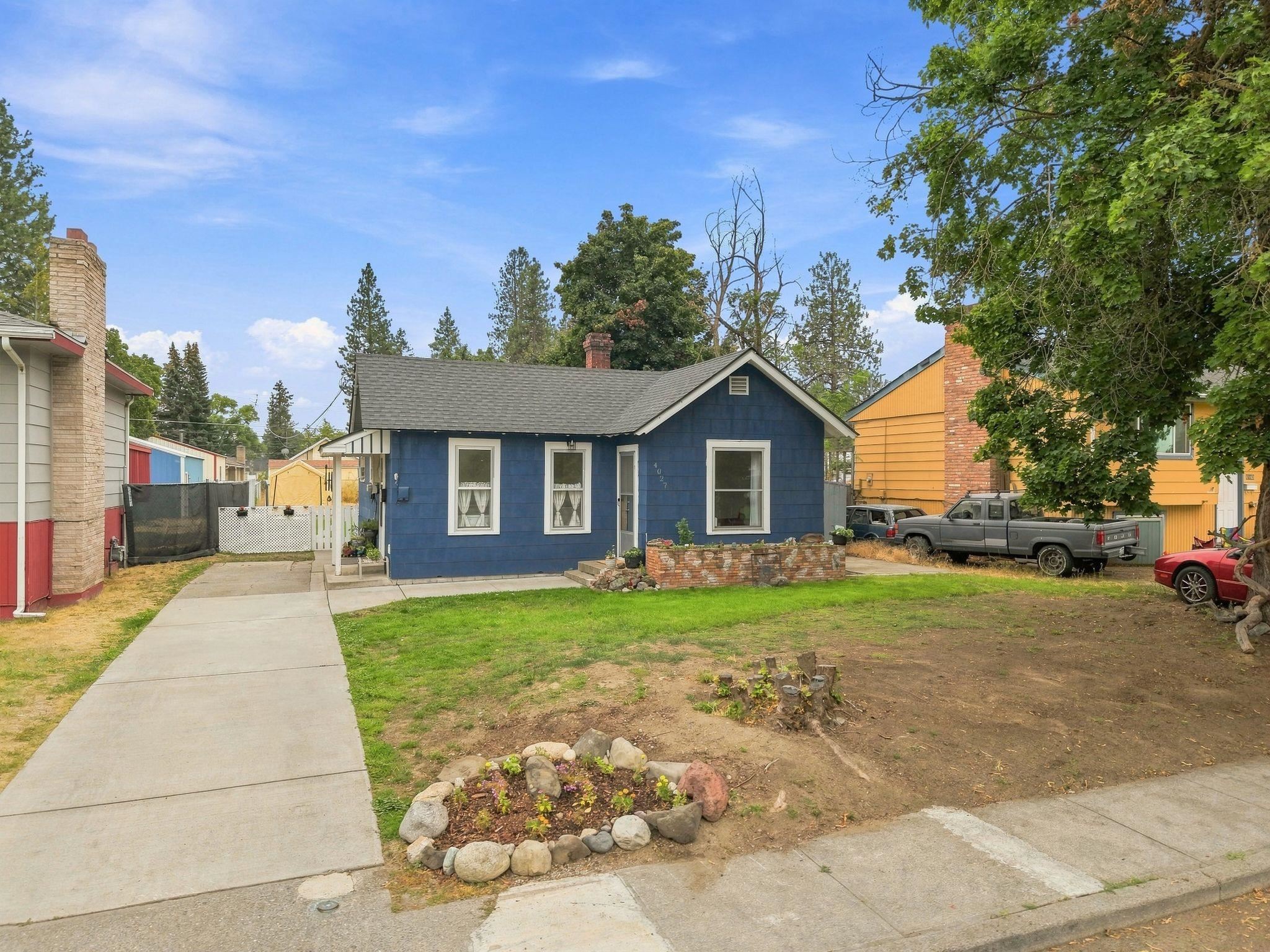 4027 W Sanson Ave - Photo 2