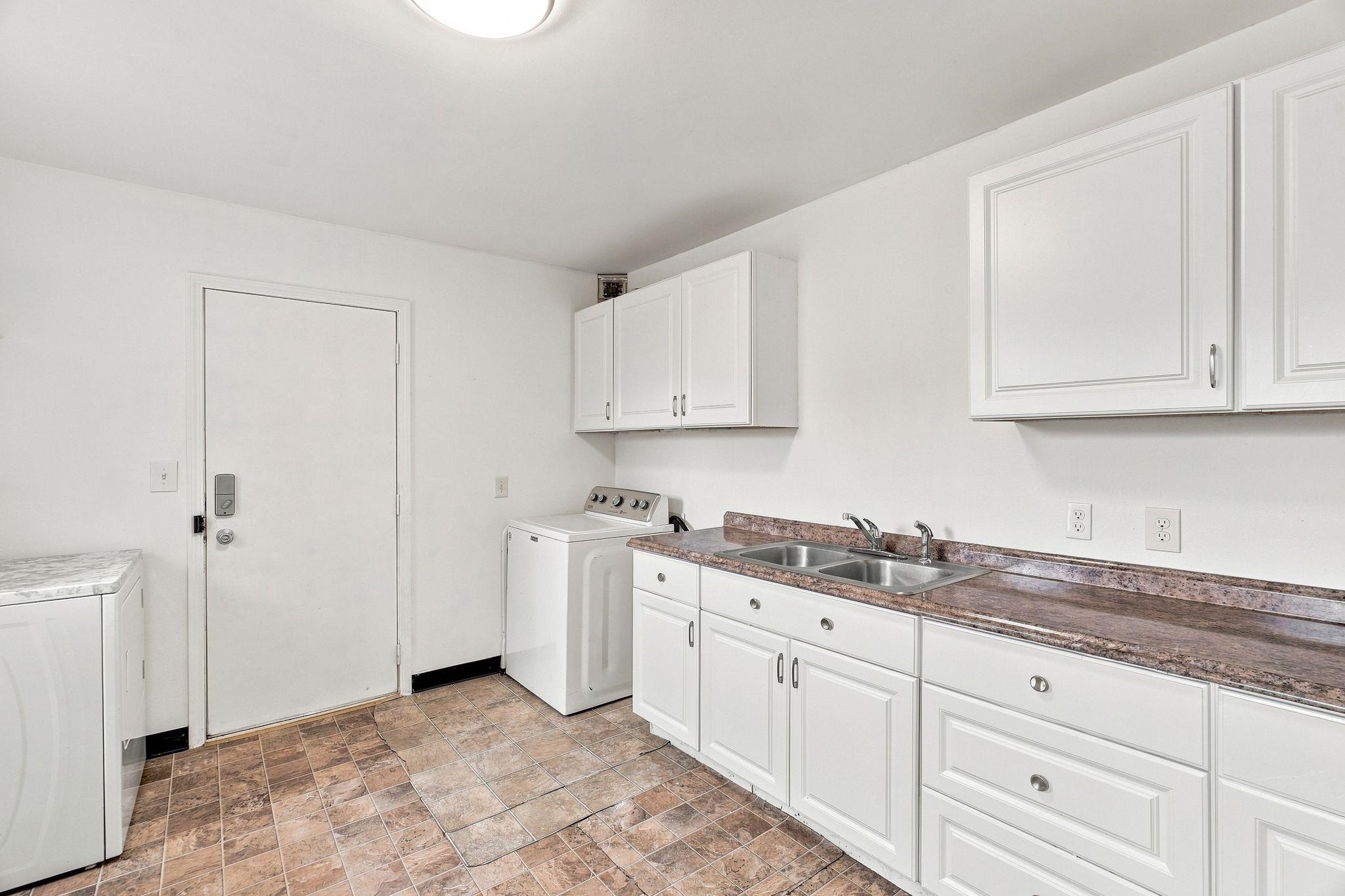 4027 W Sanson Ave - Photo 9