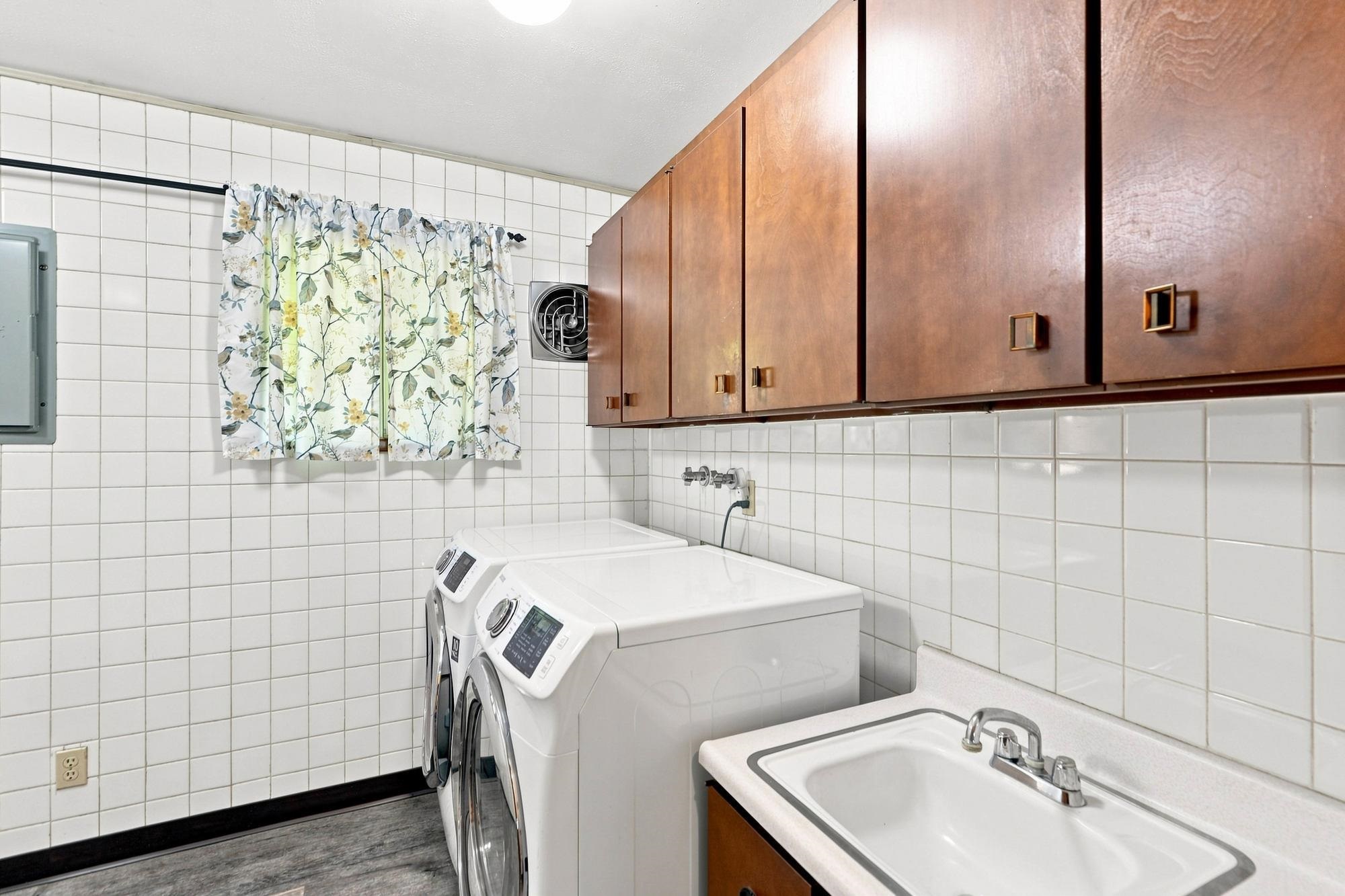 627 N Madelia St - Photo 17