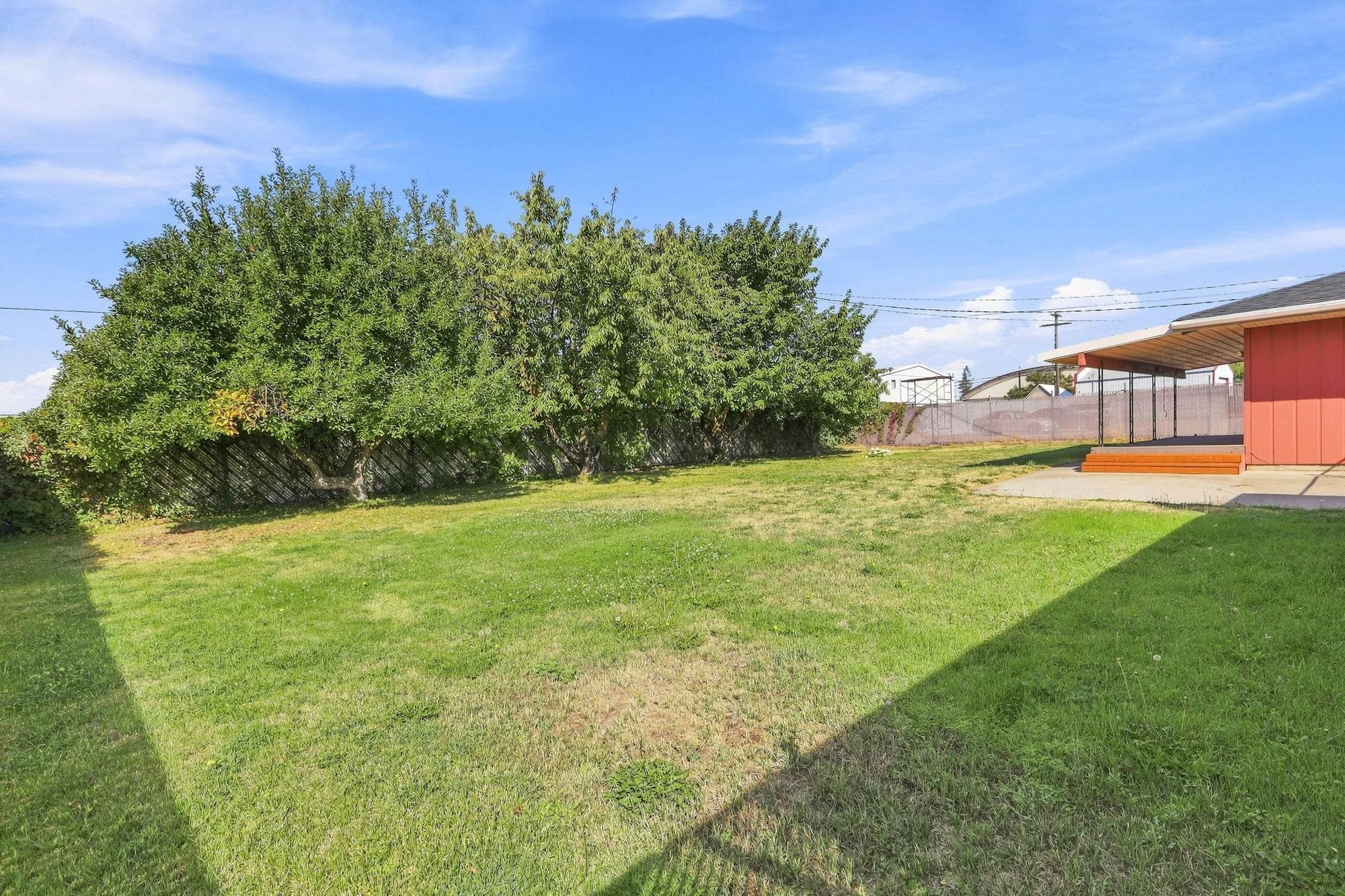 627 N Madelia St - Photo 32