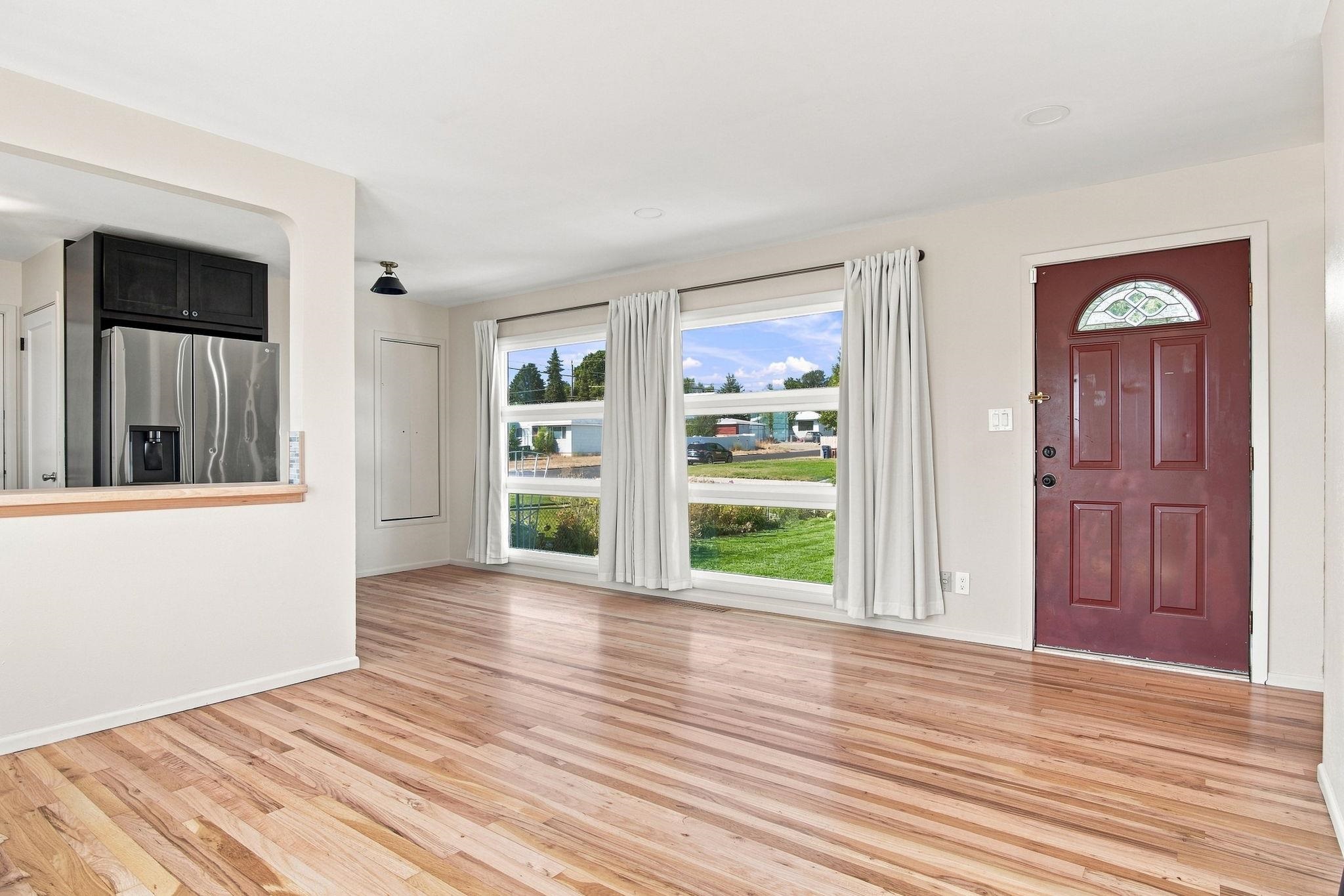 3808 E Cleveland Ave - Photo 2