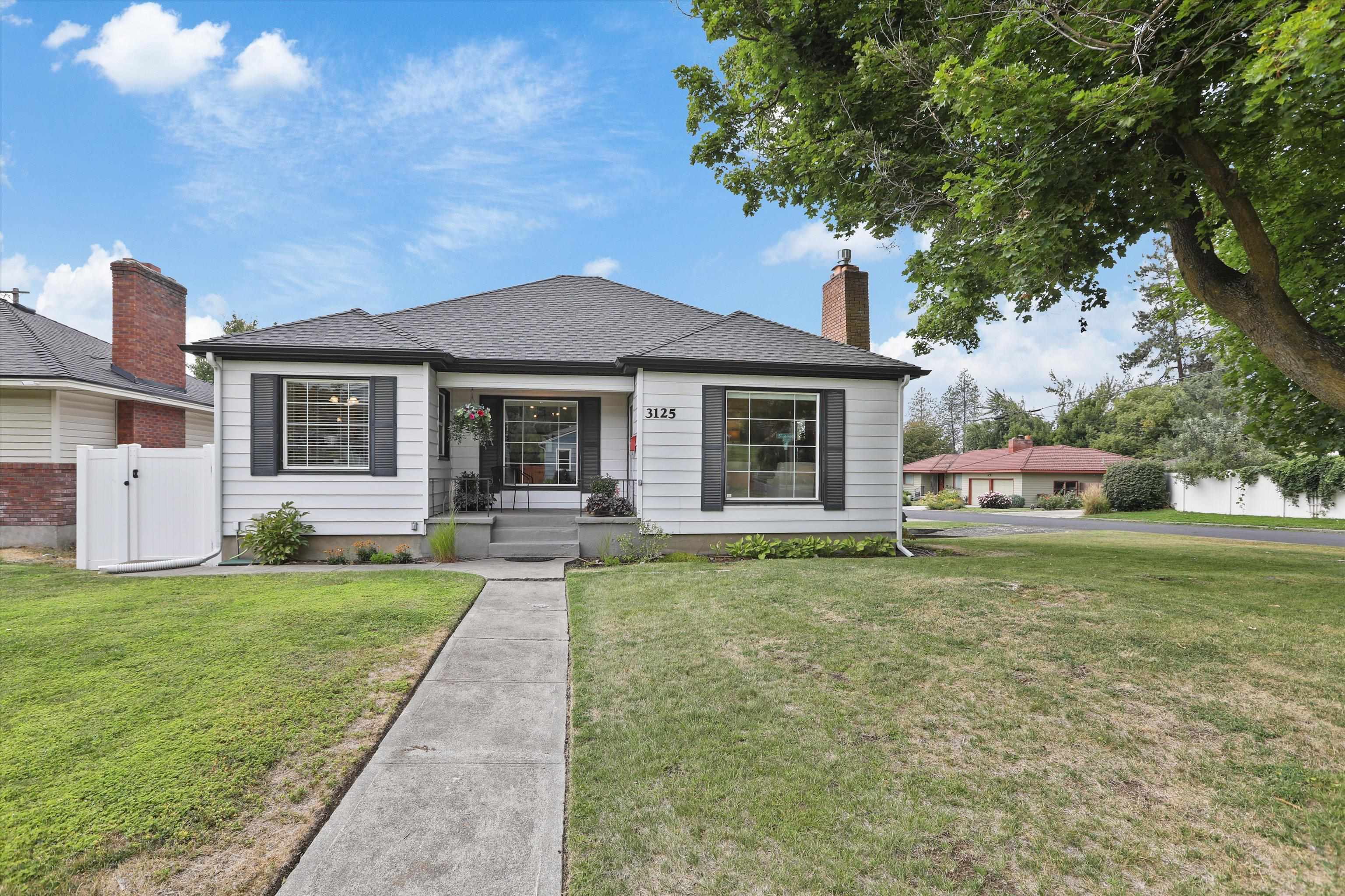3125 N Sheridan Ct - Photo 1