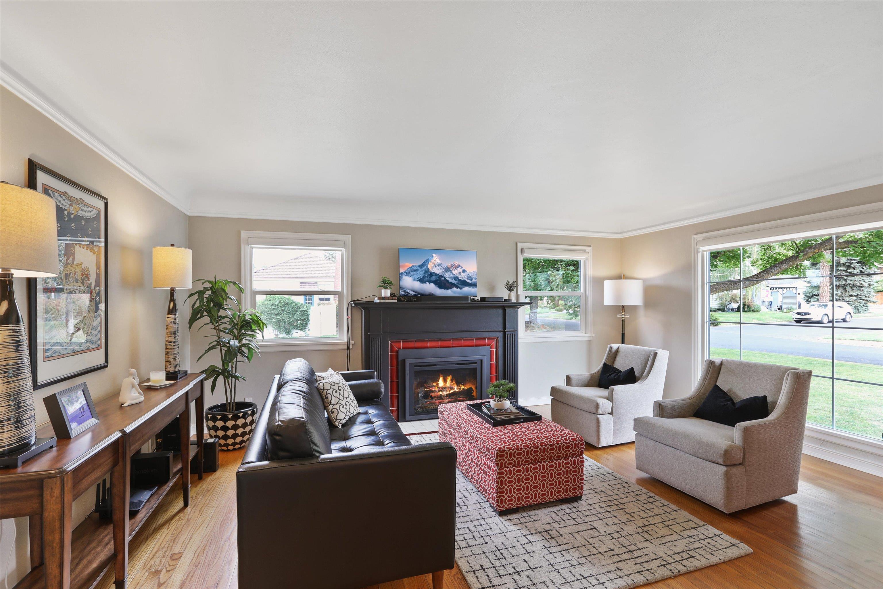 3125 N Sheridan Ct - Photo 4
