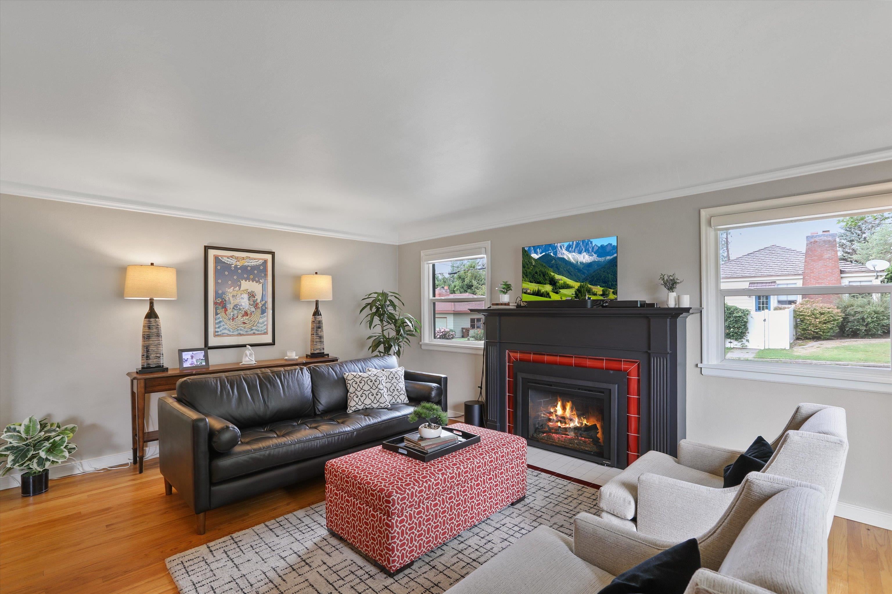 3125 N Sheridan Ct - Photo 3