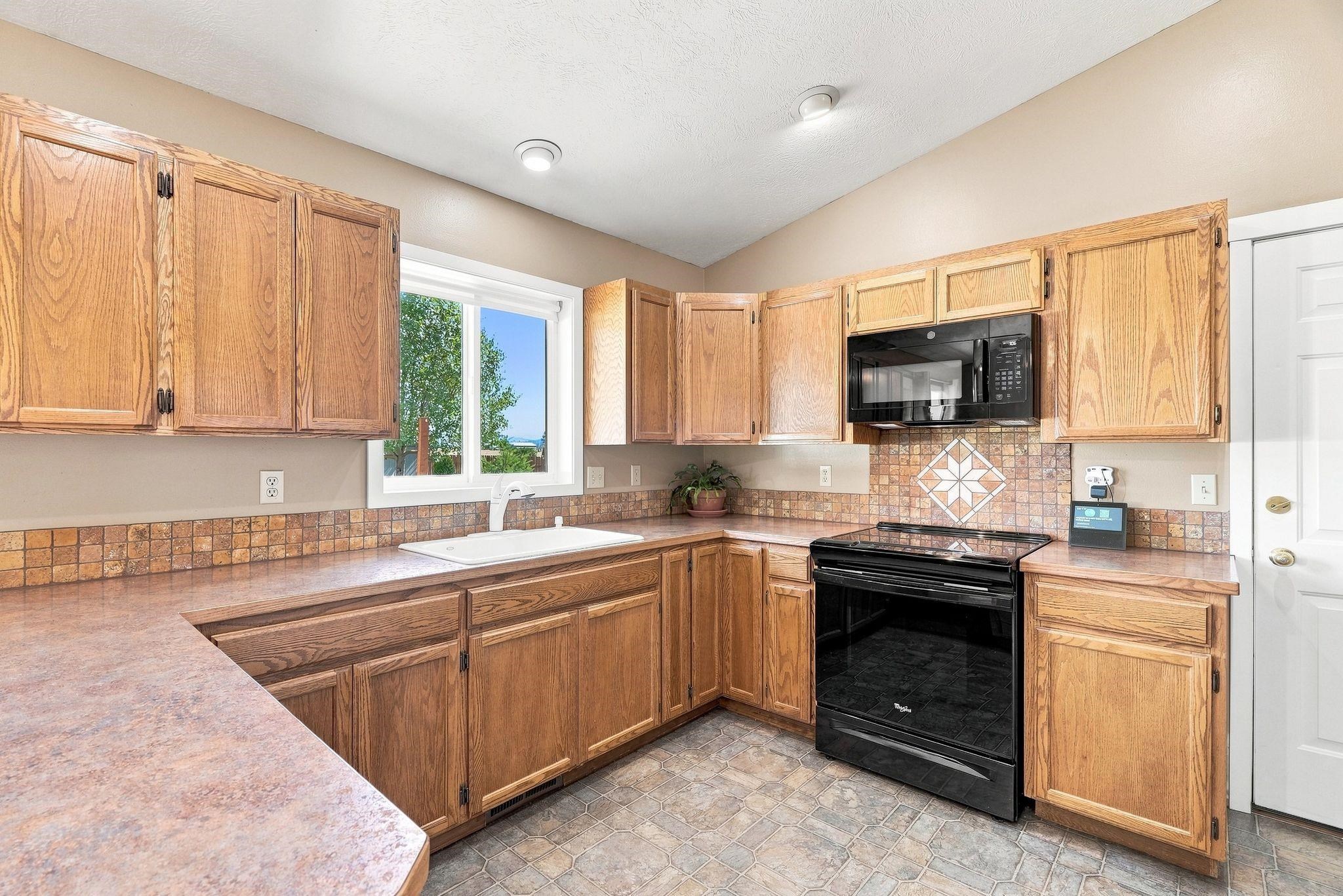 14418 N Chronicle St - Photo 5