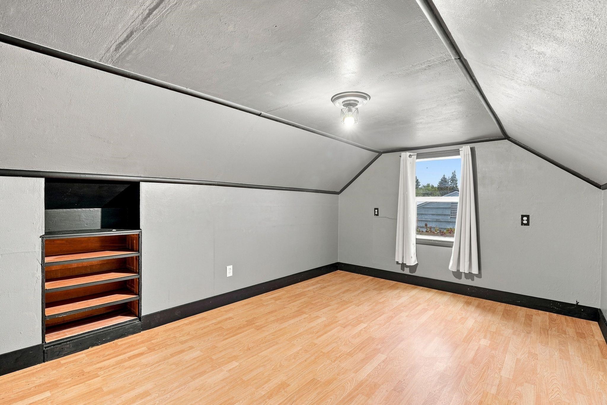 5619 N Elm St - Photo 7