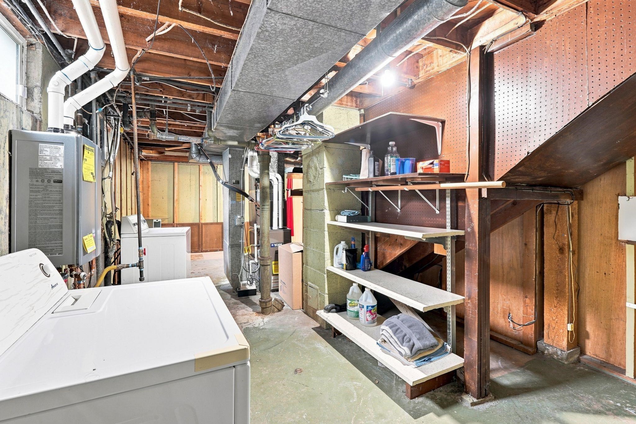 5619 N Elm St - Photo 13