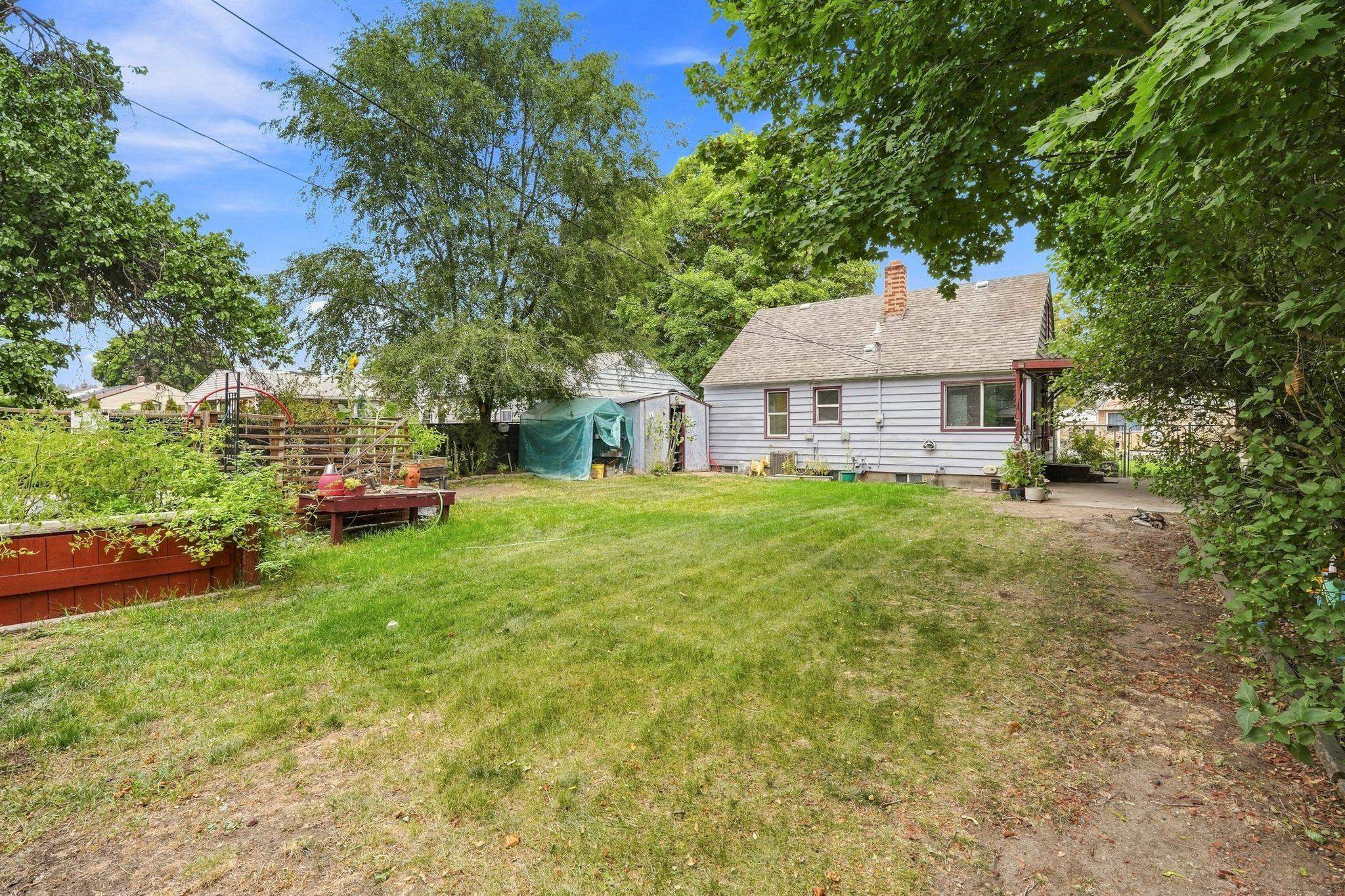 5619 N Elm St - Photo 19