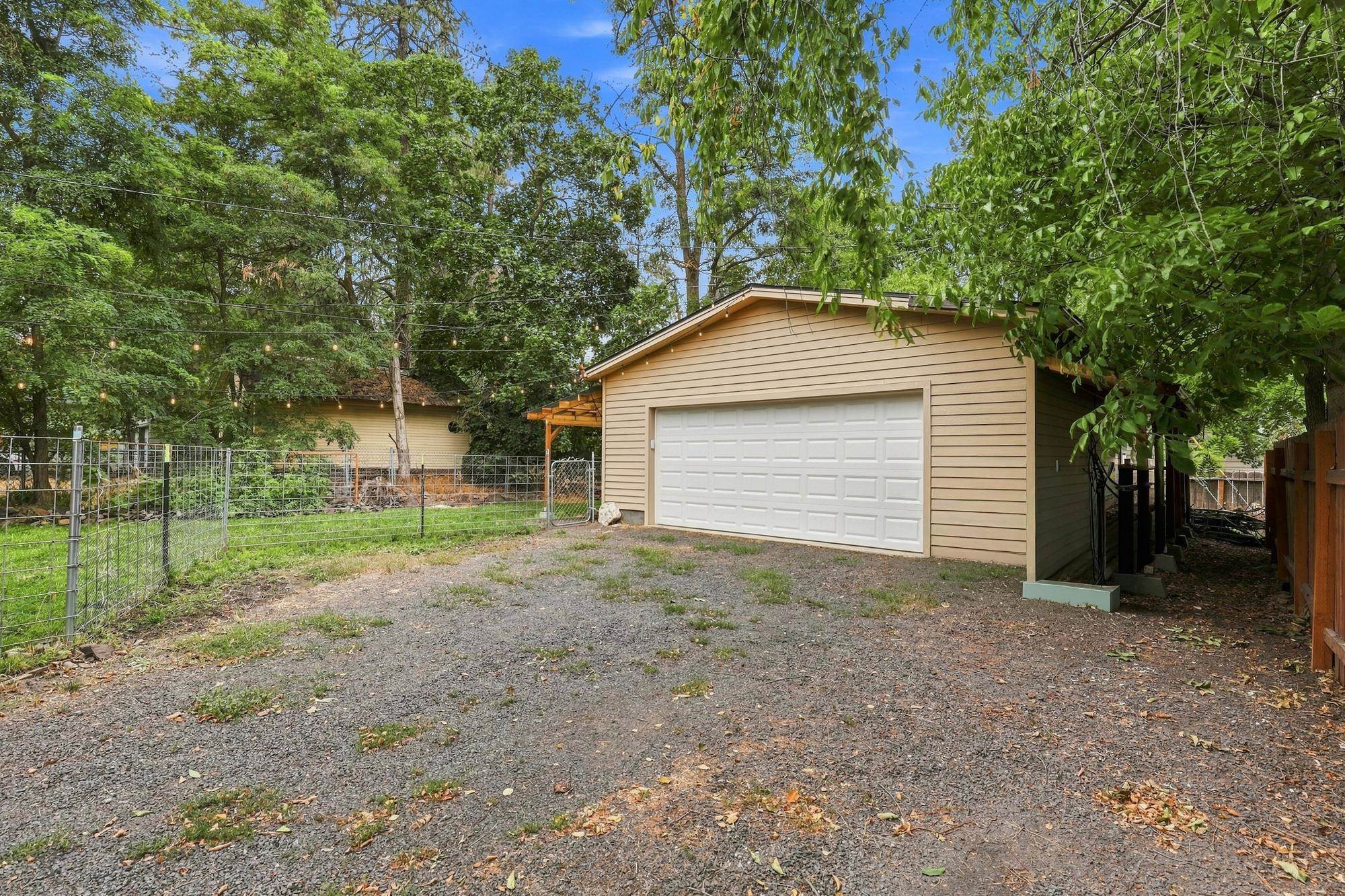 35 E 29th Ave - Photo 29