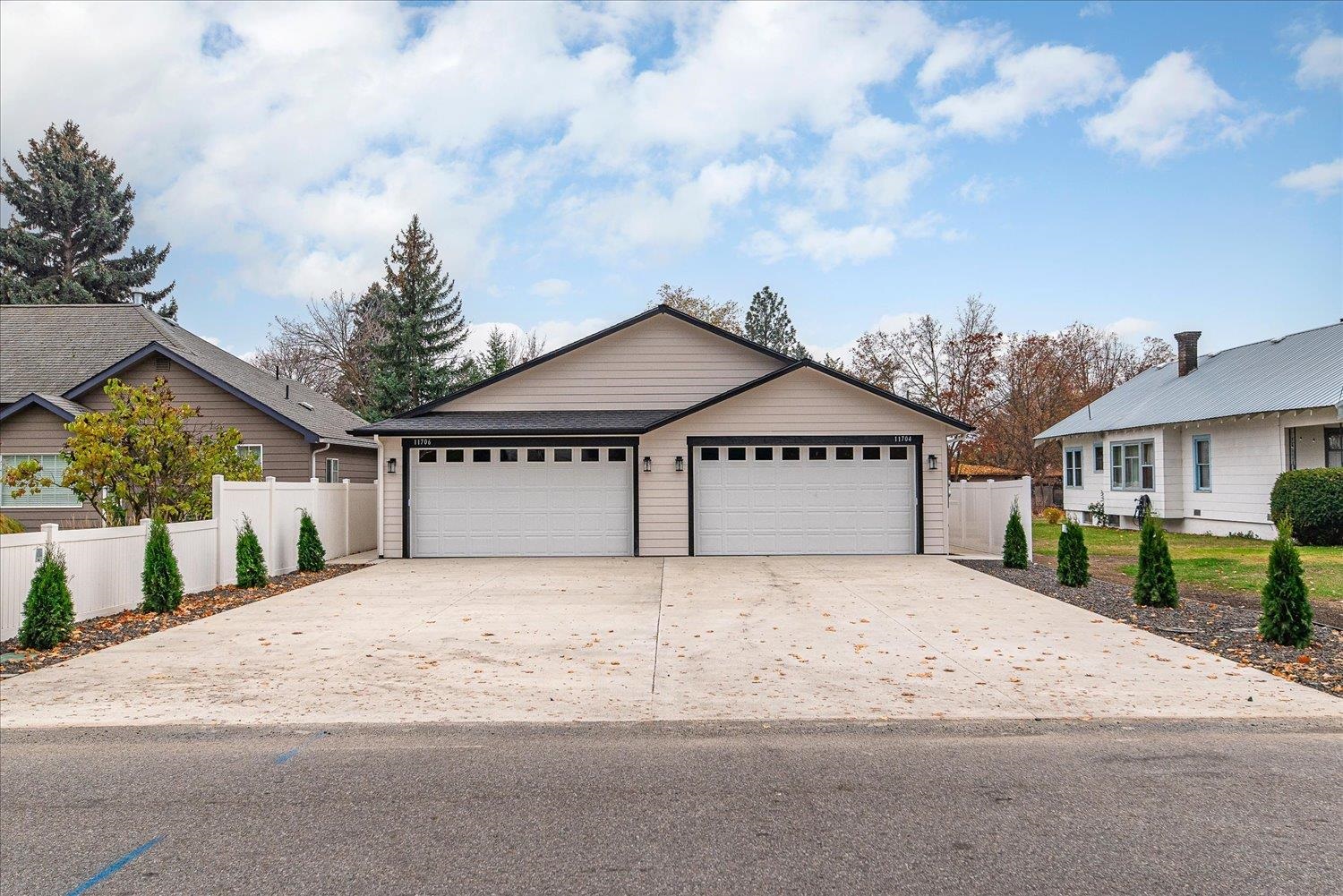 11704 E VALLEYWAY Ave - Photo 2
