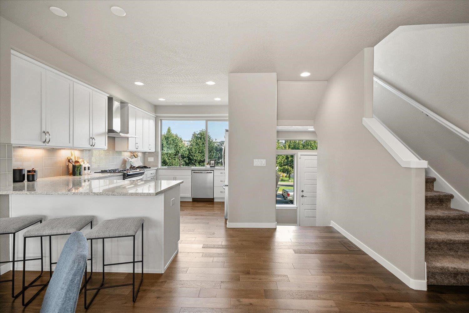 2377 W Summit Pkwy - Photo 24