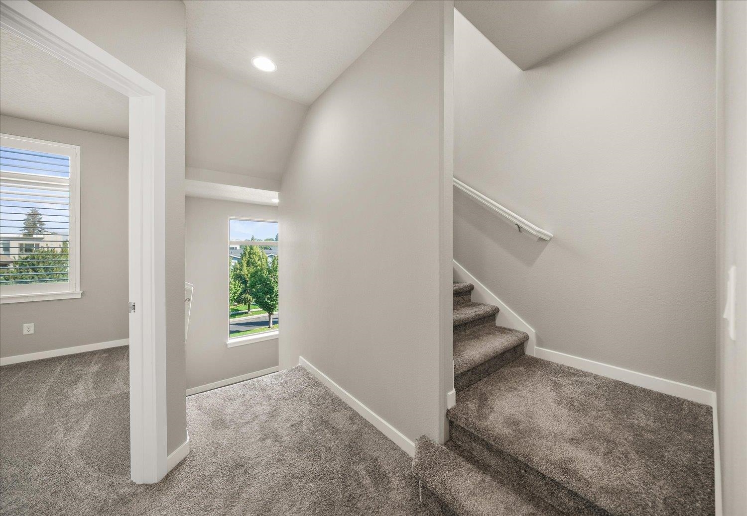 2377 W Summit Pkwy - Photo 29
