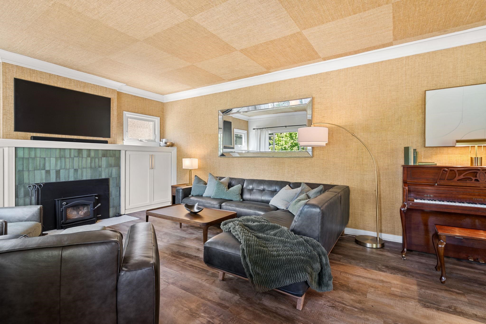 312 E 27th Ave - Photo 3
