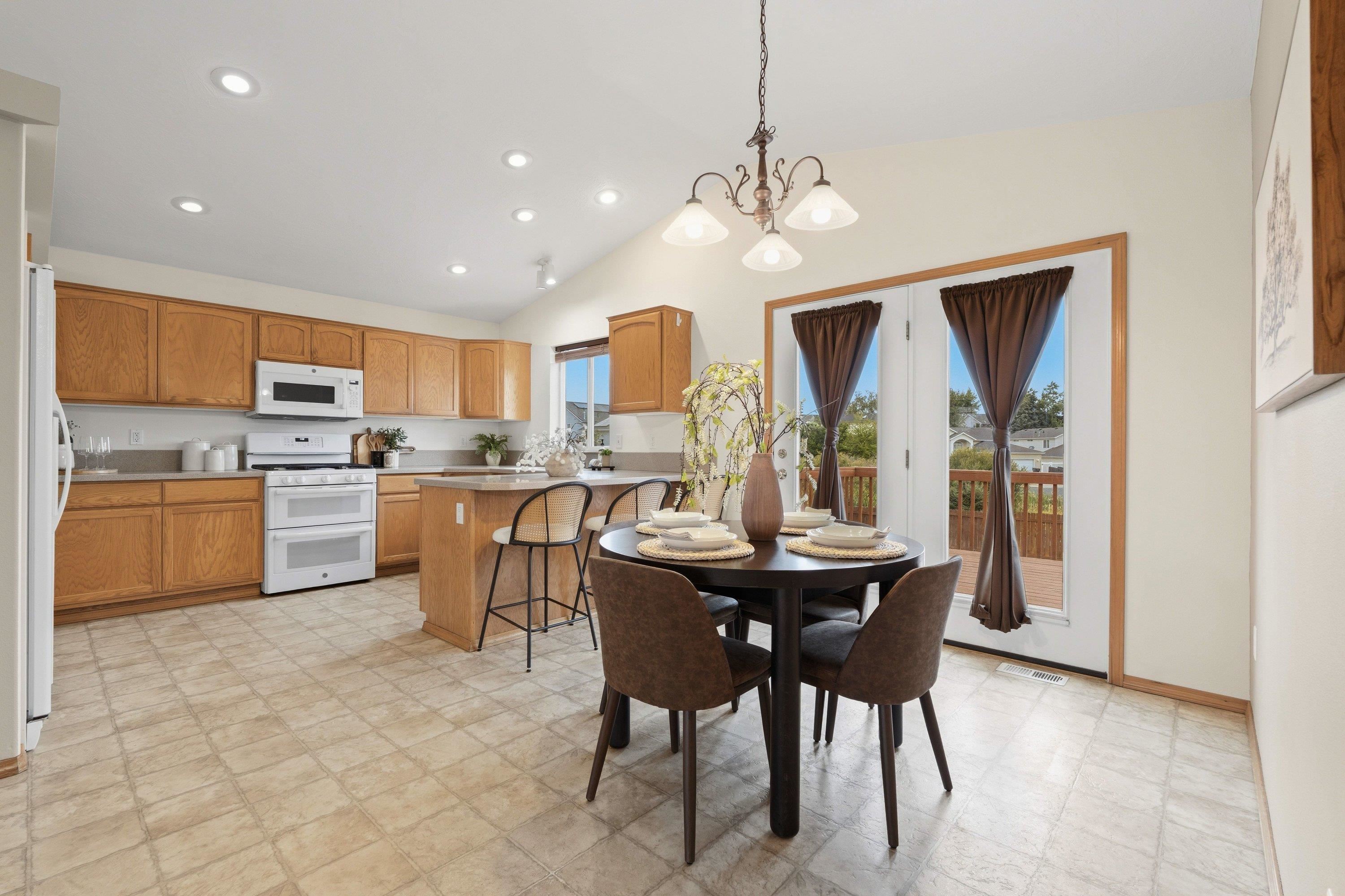 415 Simpson Pkwy - Photo 9