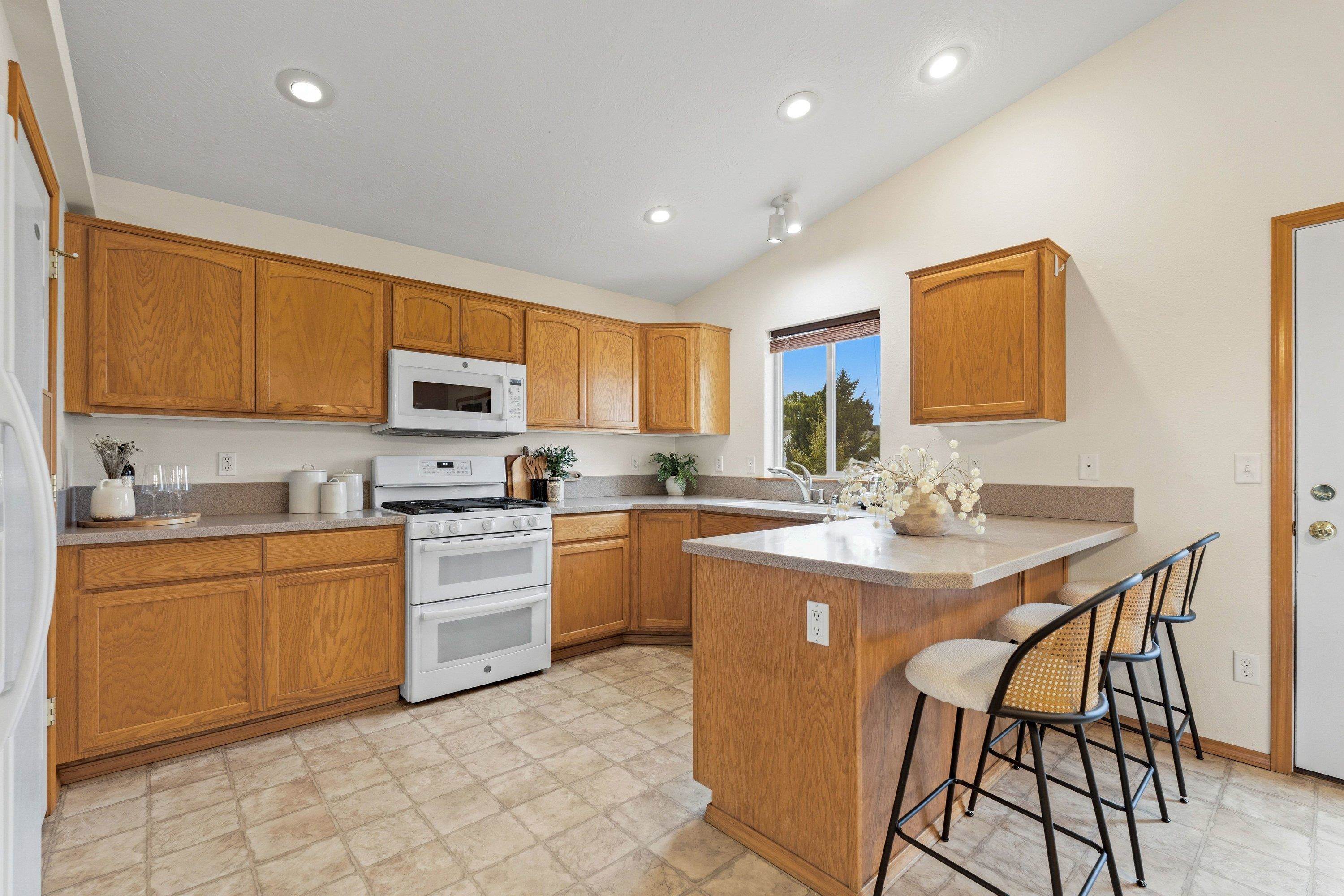 415 Simpson Pkwy - Photo 11