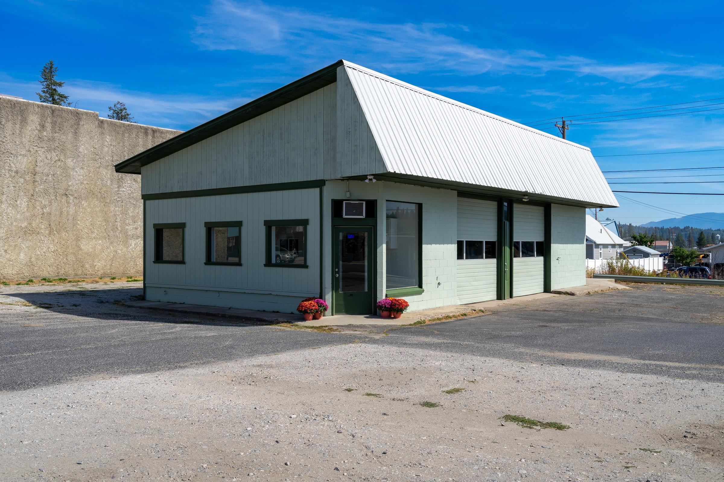 128 S Washington Ave - Photo 1
