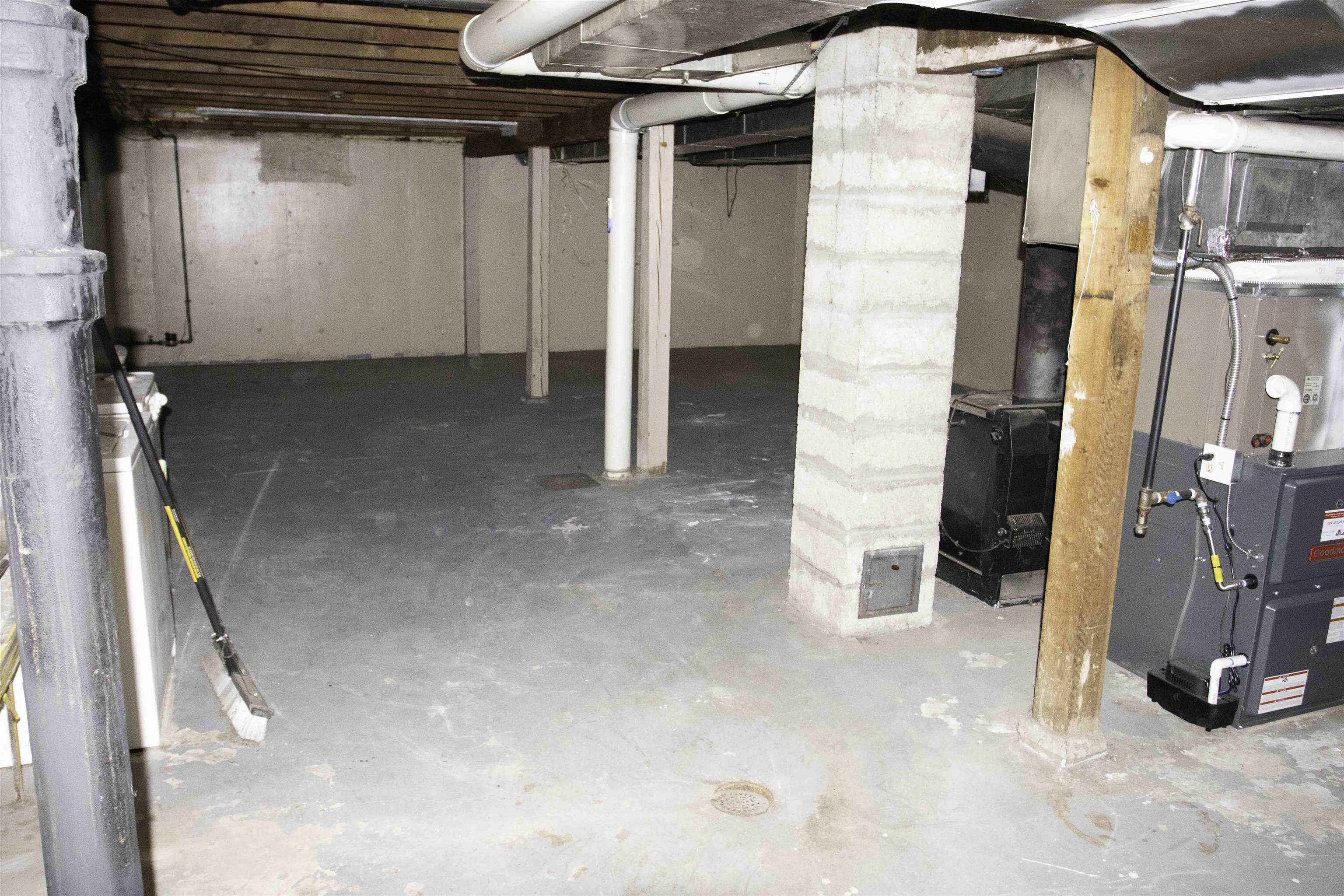 323 S Fiske St - Photo 40