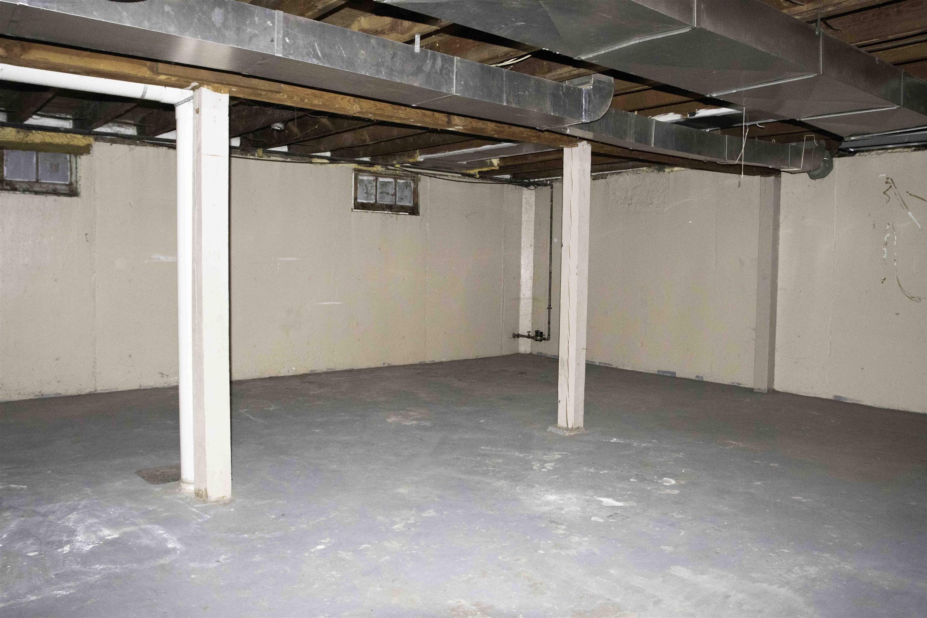 323 S Fiske St - Photo 43