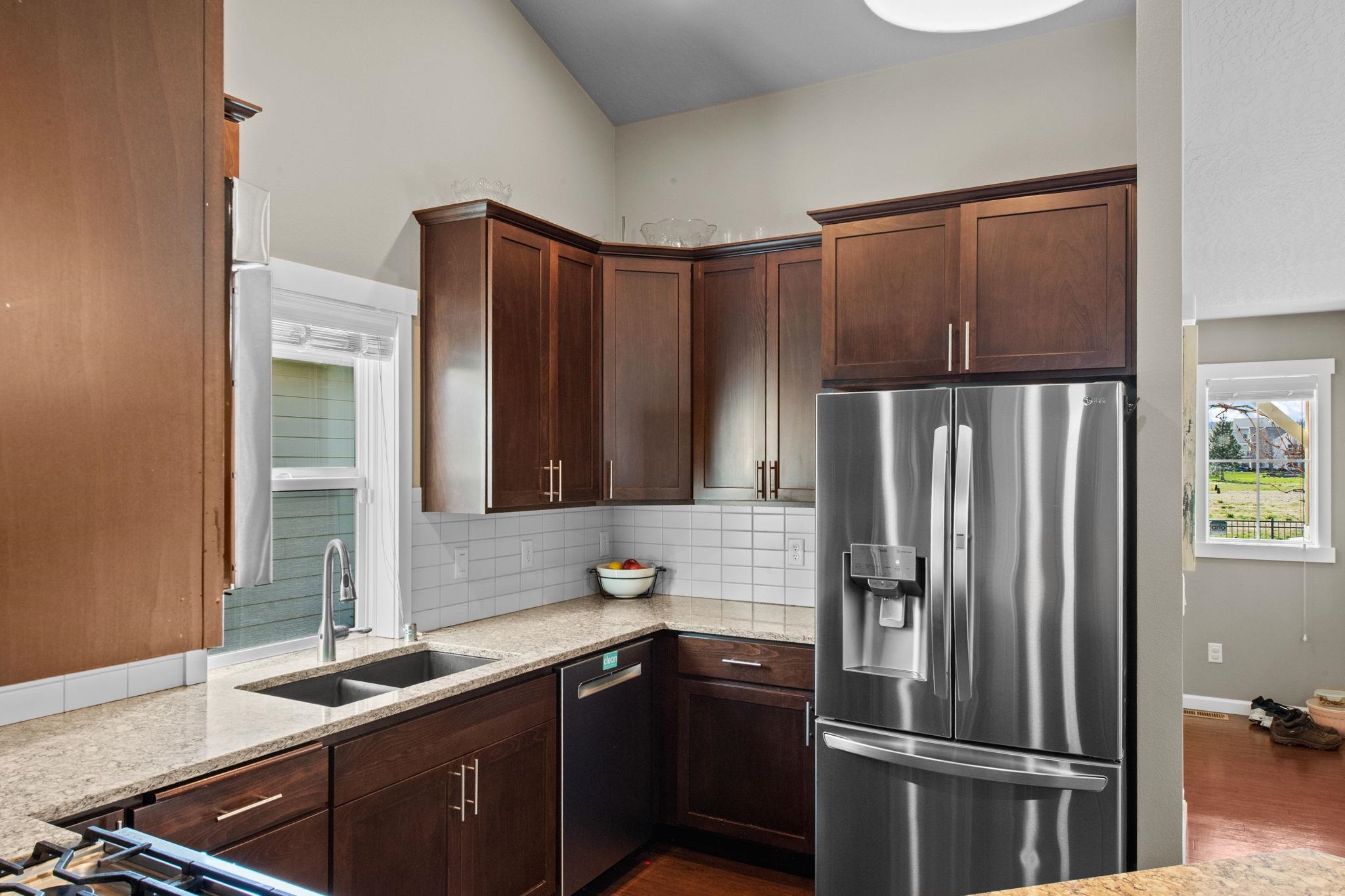 2027 W CENTENNIAL Way - Photo 32