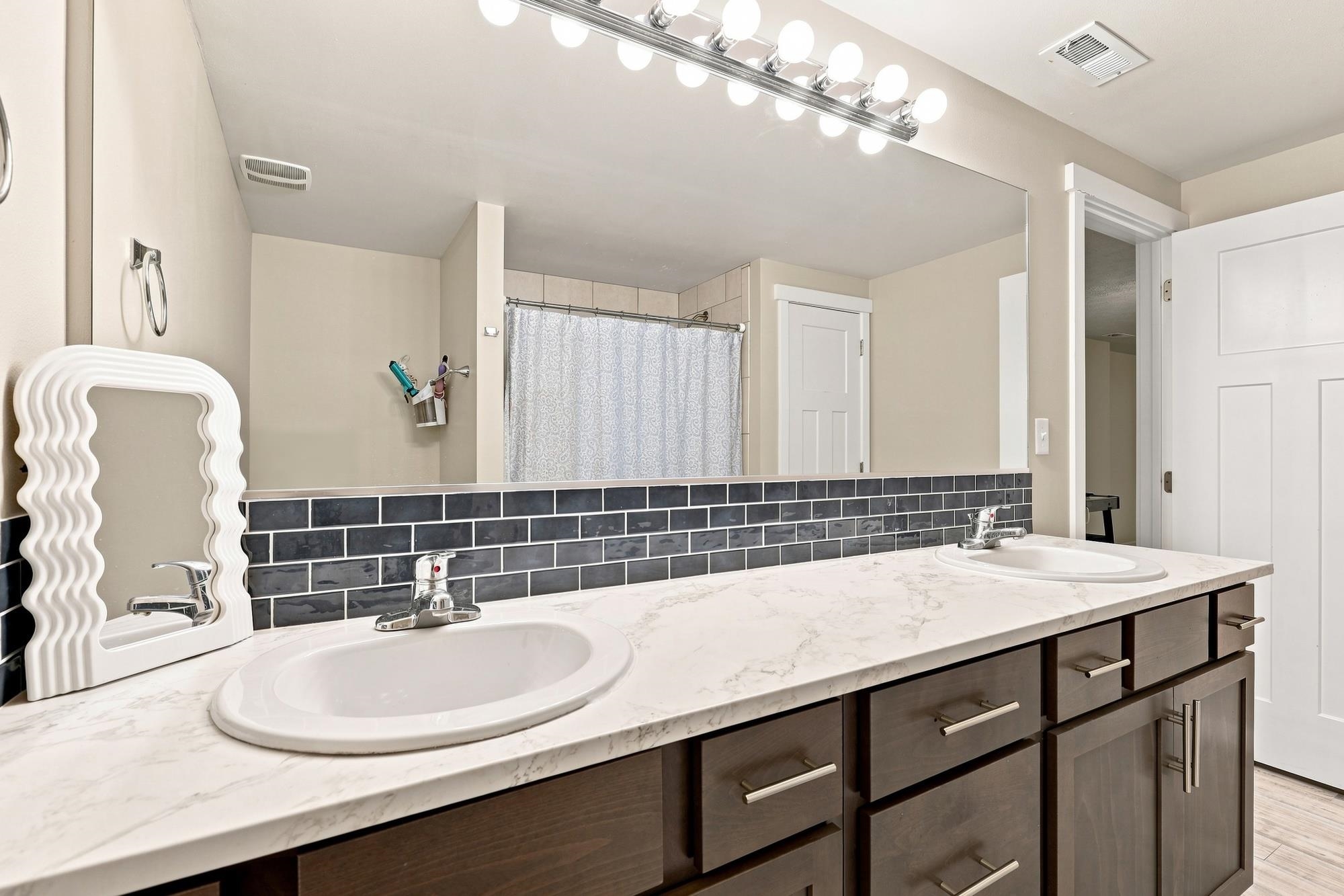 3014 S CUSTER Ln - Photo 31