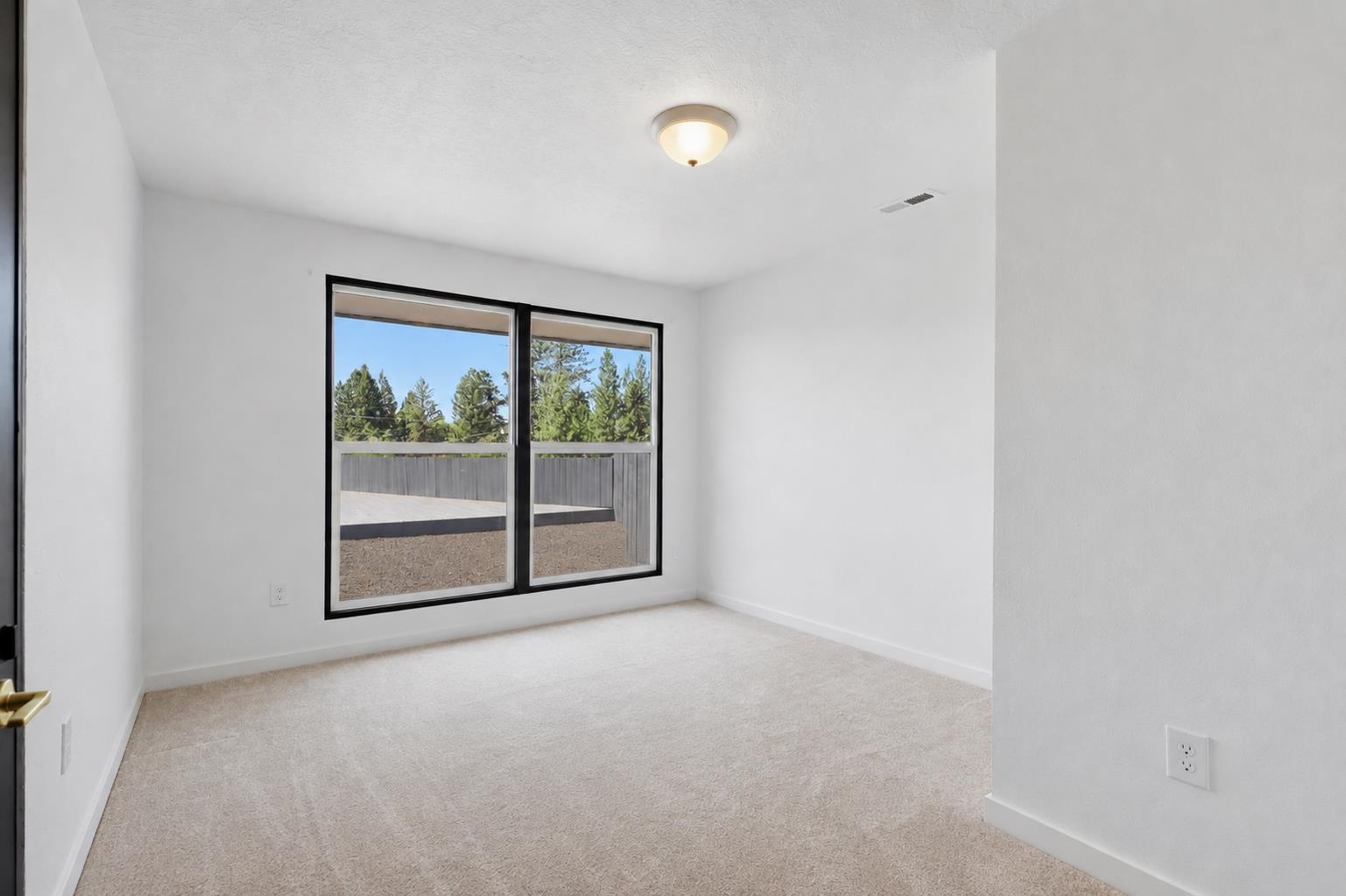 1627 W Courtland Ave - Photo 31