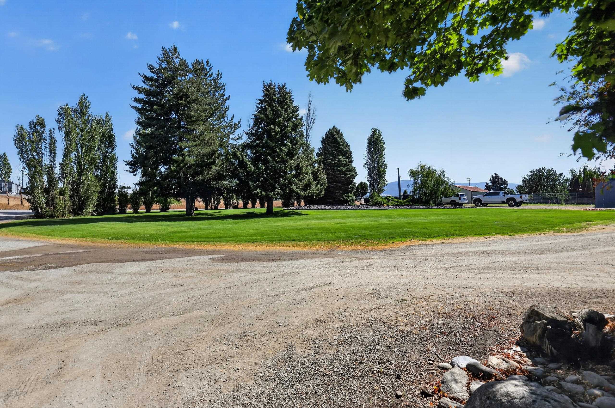 6225 N Malvern Rd - Photo 3