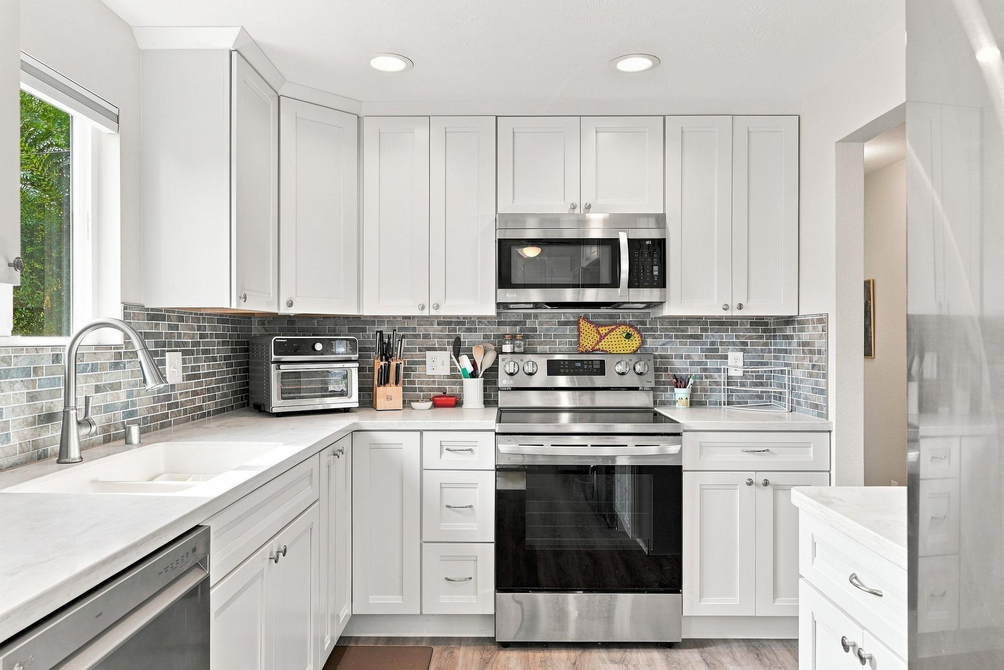 824 E Sanson Ave - Photo 12