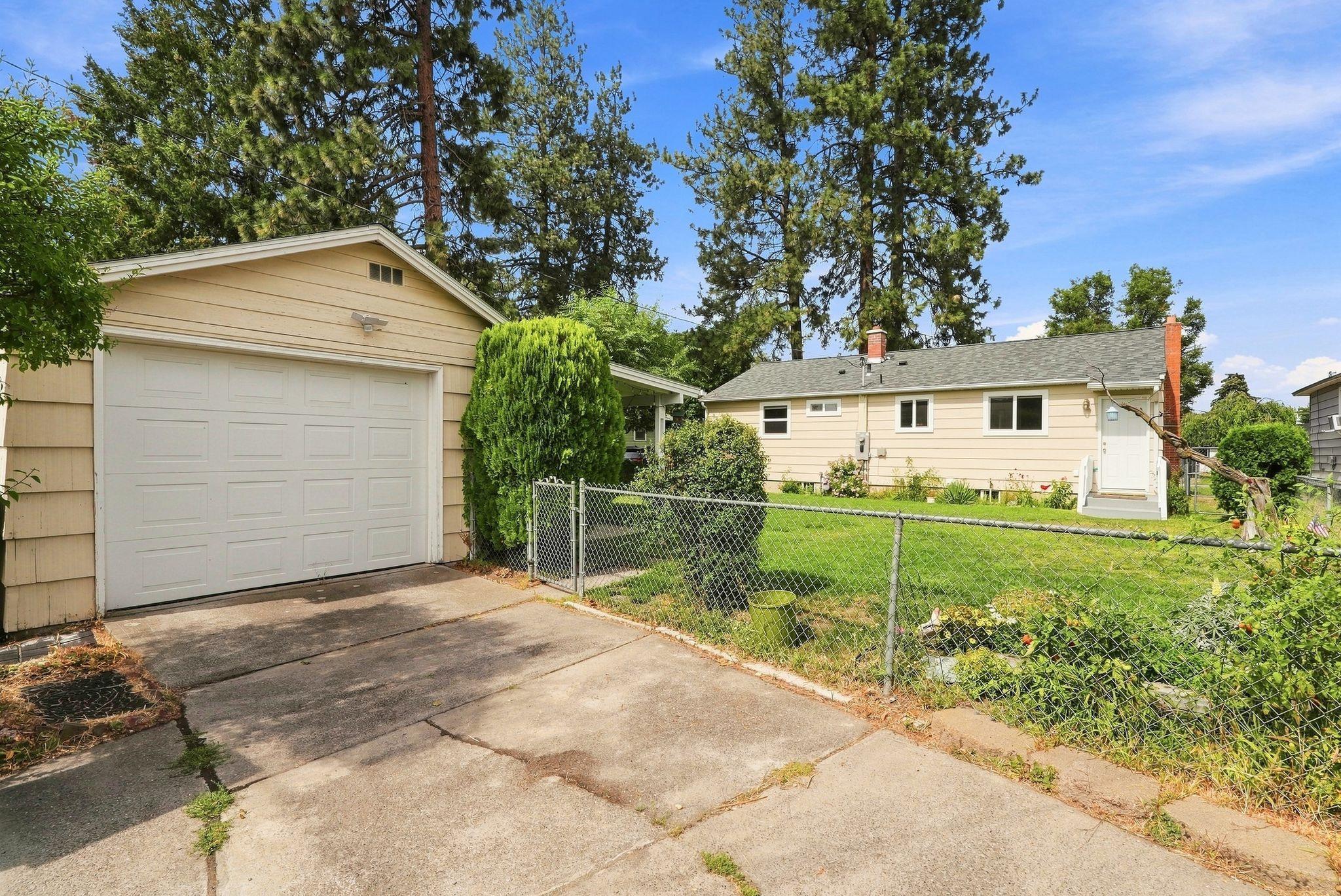 824 E Sanson Ave - Photo 33