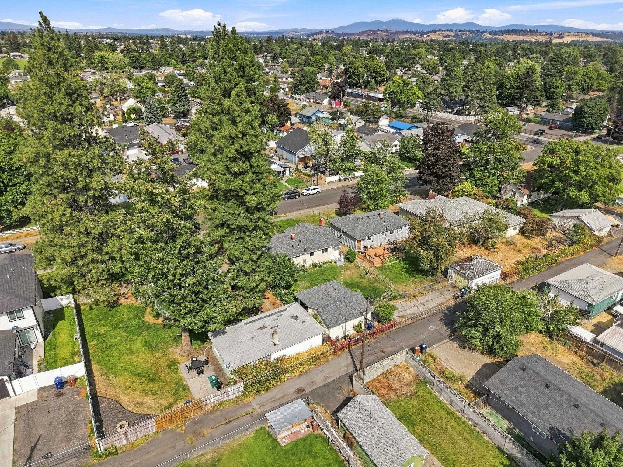 824 E Sanson Ave - Photo 38