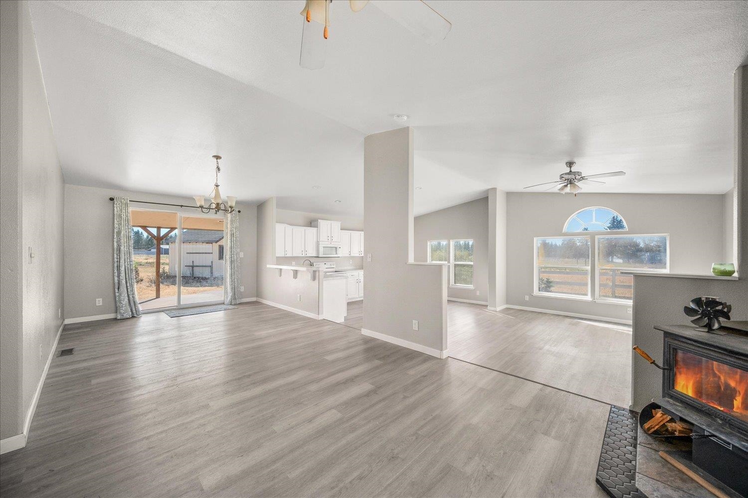 1117 W Paradise Rd - Photo 4