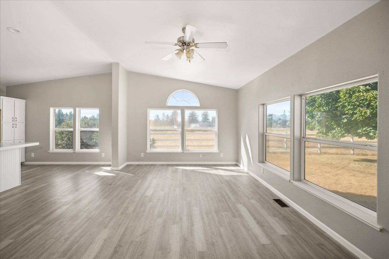 1117 W Paradise Rd - Photo 8