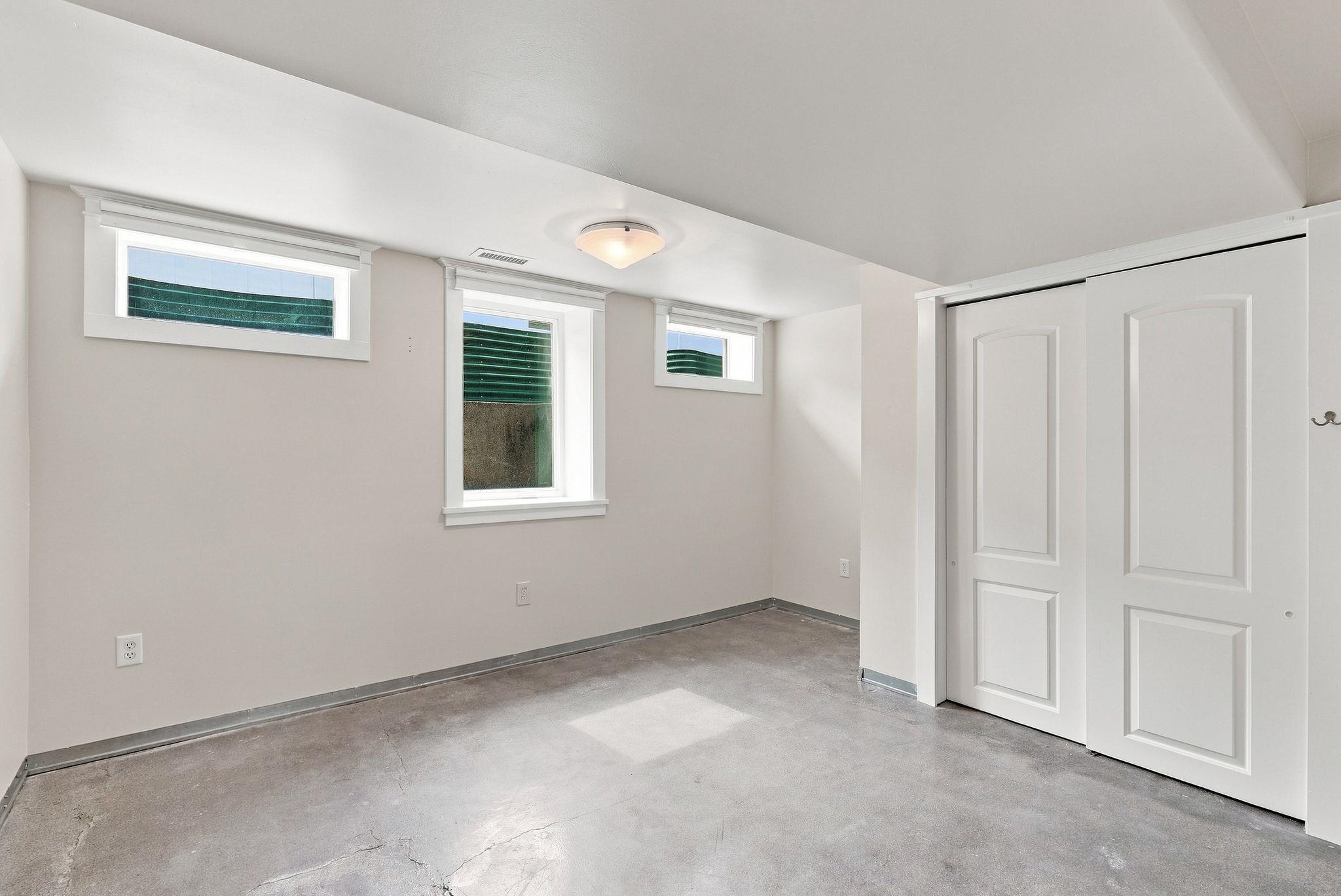 2020 S LINCOLN St - Photo 33
